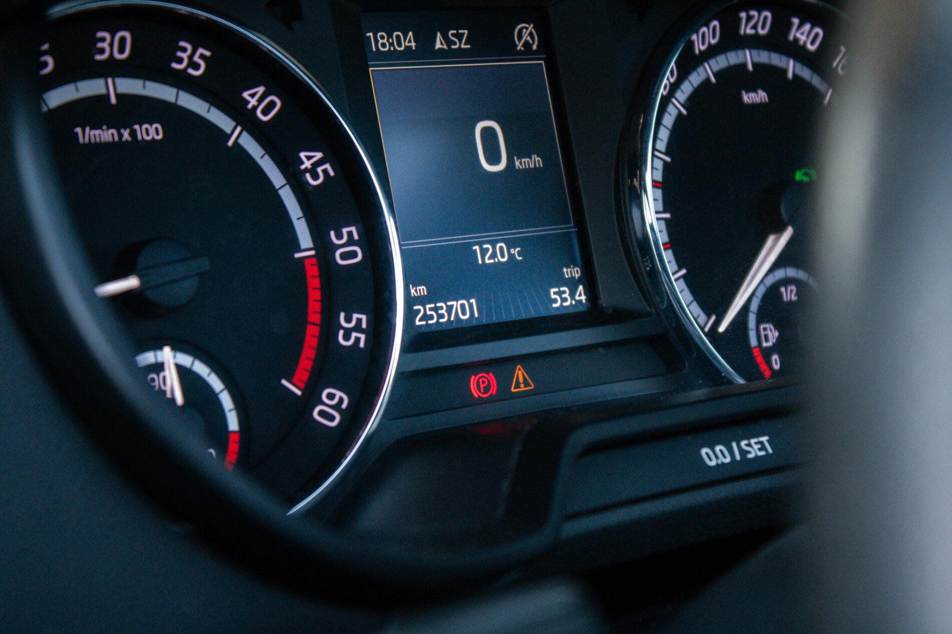 2016 Skoda Octavia RS, biela kombi, 253 701 km