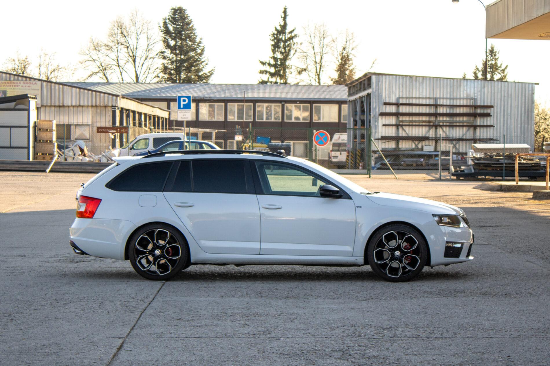 2016 Skoda Octavia RS, biela kombi, 253 701 km