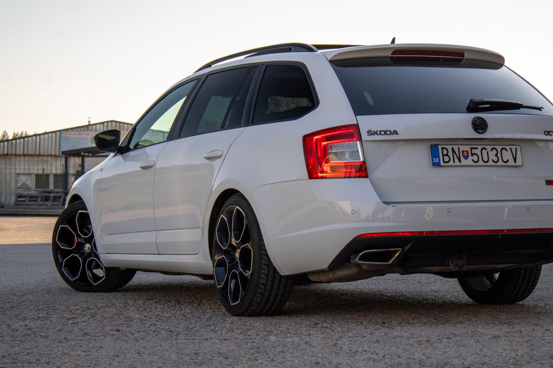 2016 Skoda Octavia RS, biela kombi, 253 701 km