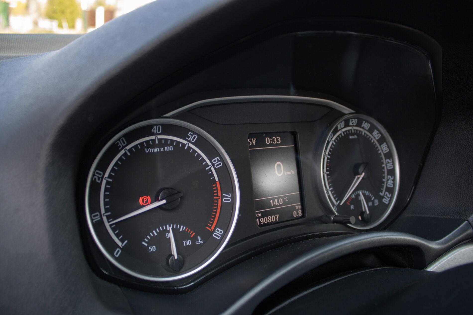2011 Skoda Octavia RS, čierna kombi, 190 807 km