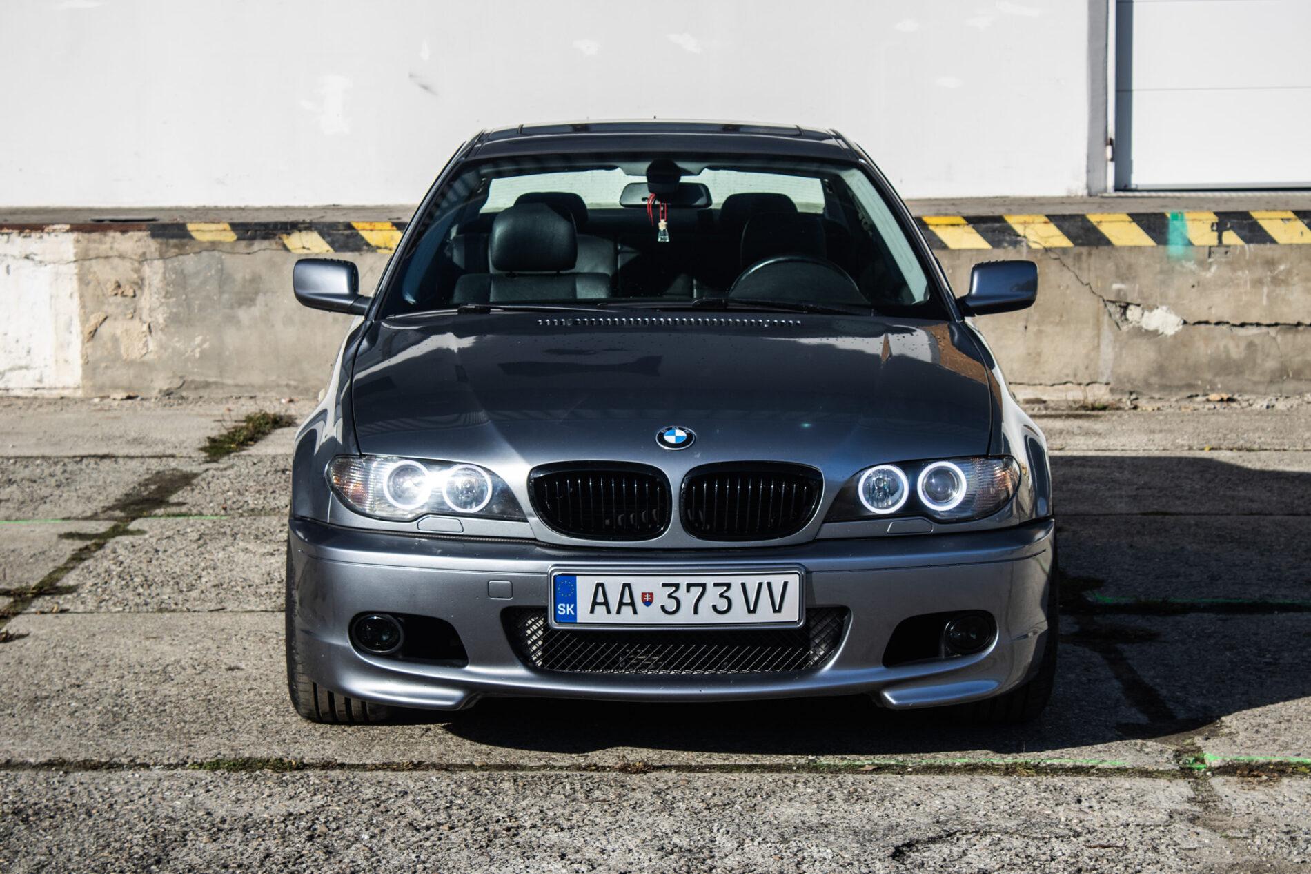 2003 BMW 330i, sivá kupé, 283 013 km