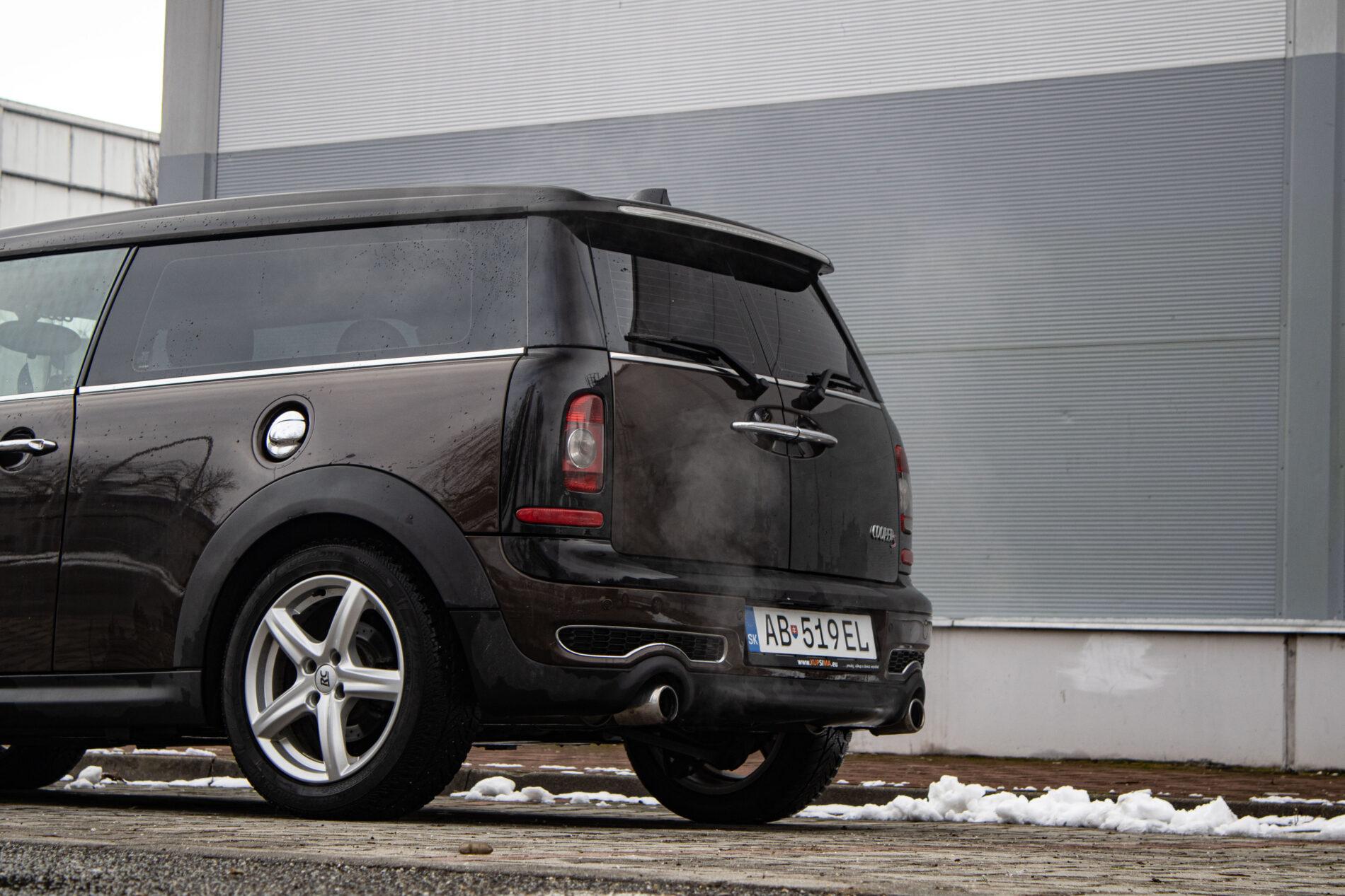 2009 MINI Cooper S, hnedá kombi, 123 100 km