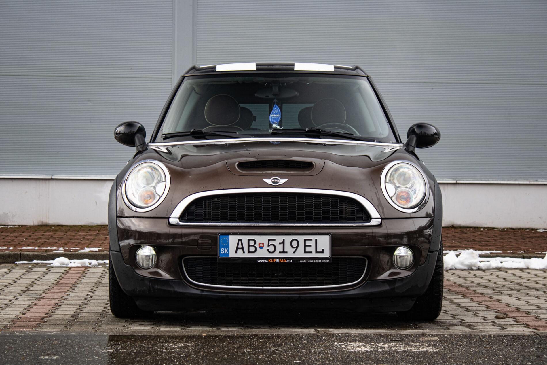 2009 MINI Cooper S, hnedá kombi, 123 100 km