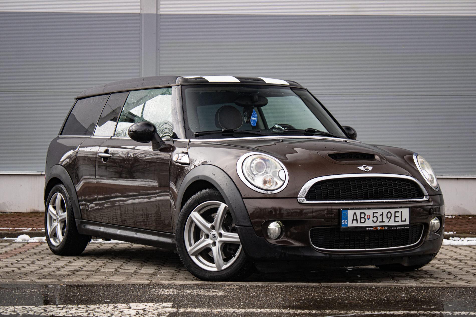 2009 MINI Cooper S, hnedá kombi, 123 100 km