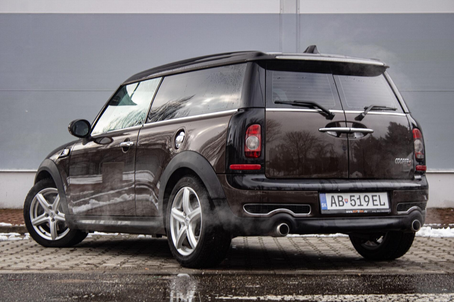 2009 MINI Cooper S, hnedá kombi, 123 100 km