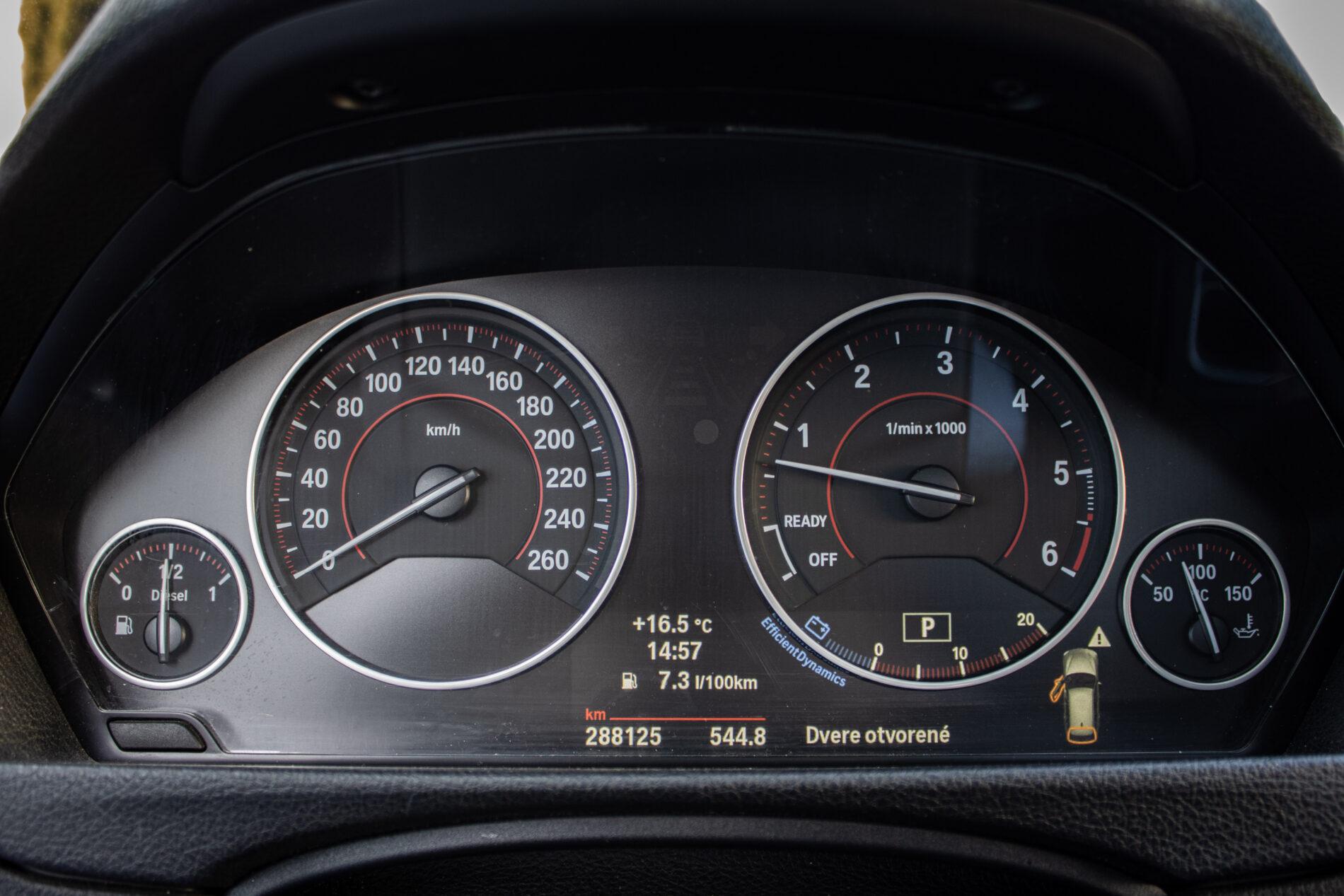 2013 BMW 335d, čierna kombi, 292 000 km