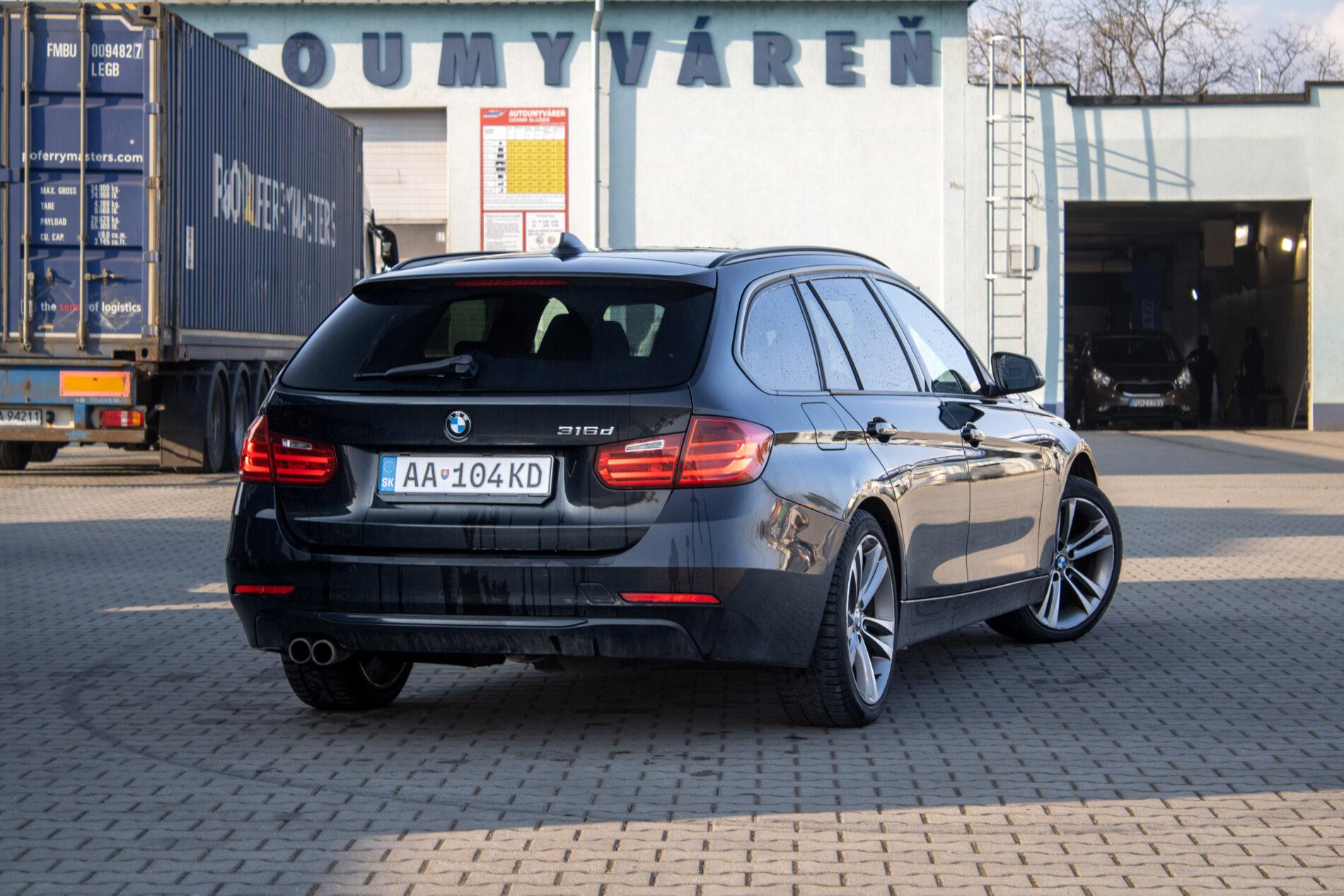 2013 BMW 335d, čierna kombi, 292 000 km
