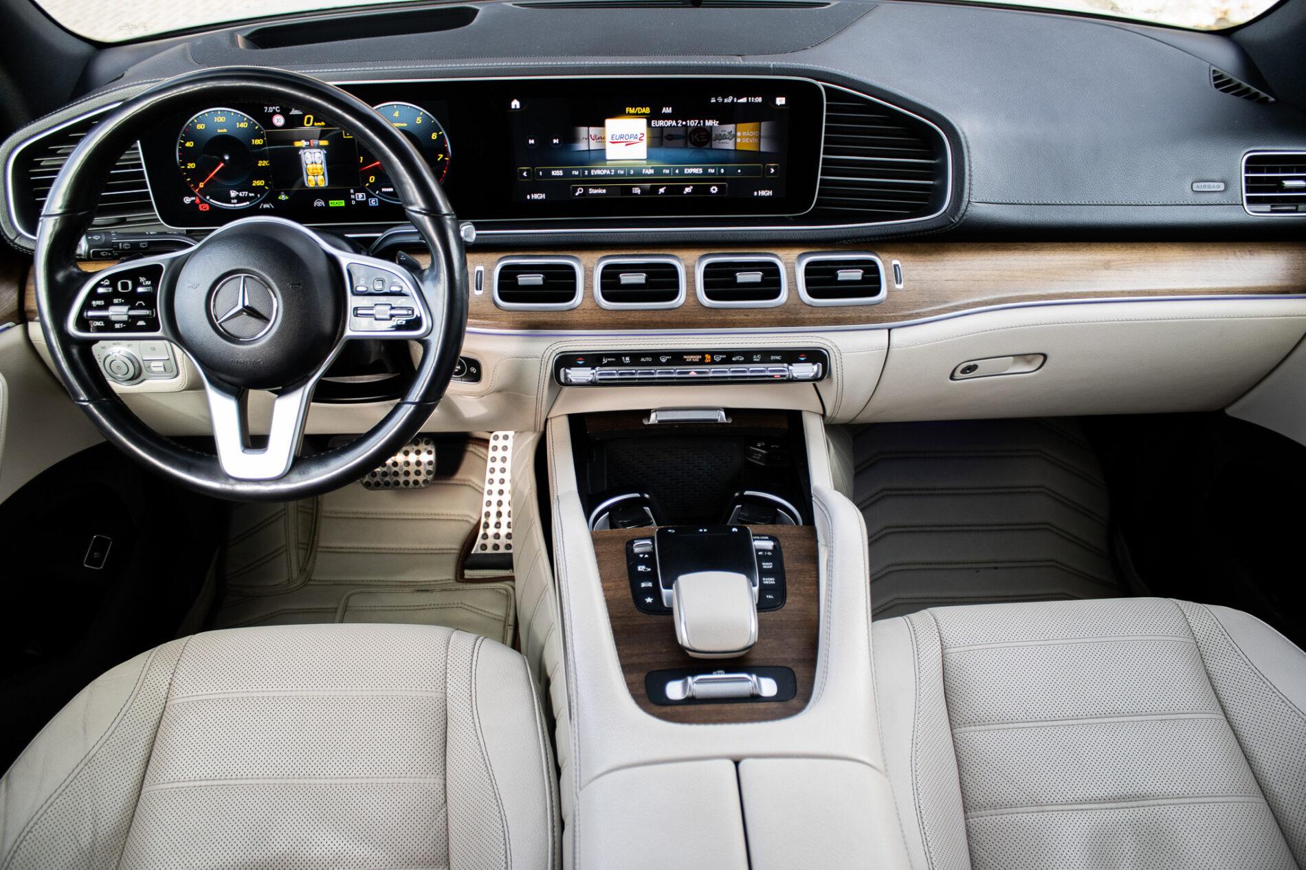 2021 Mercedes-Benz GLS 580, sivá suv, 109 687 km