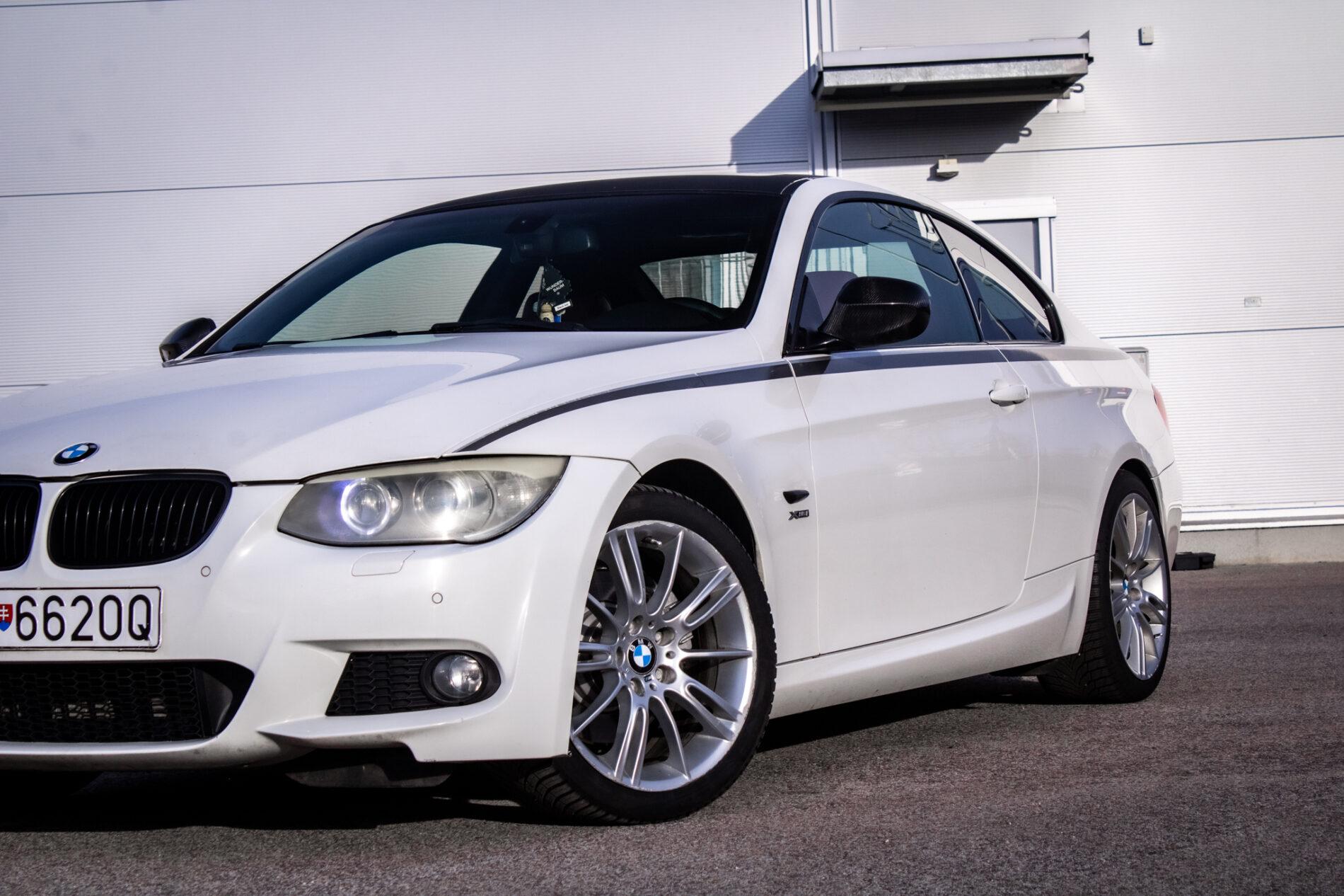 2010 BMW 330d, biela kupé, 297 399 km