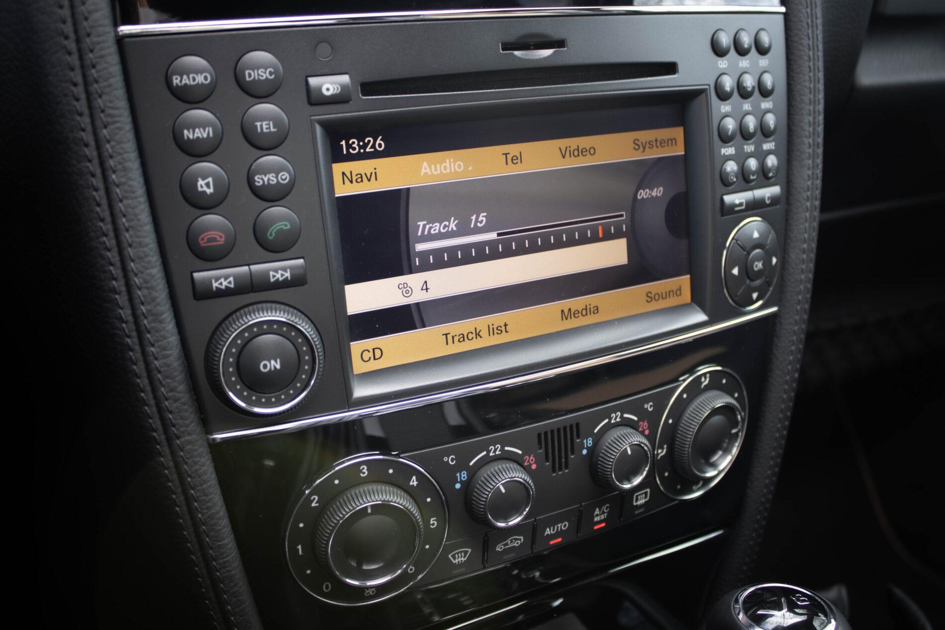 2011 Mercedes-Benz G 500, sivá suv, 89 163 km