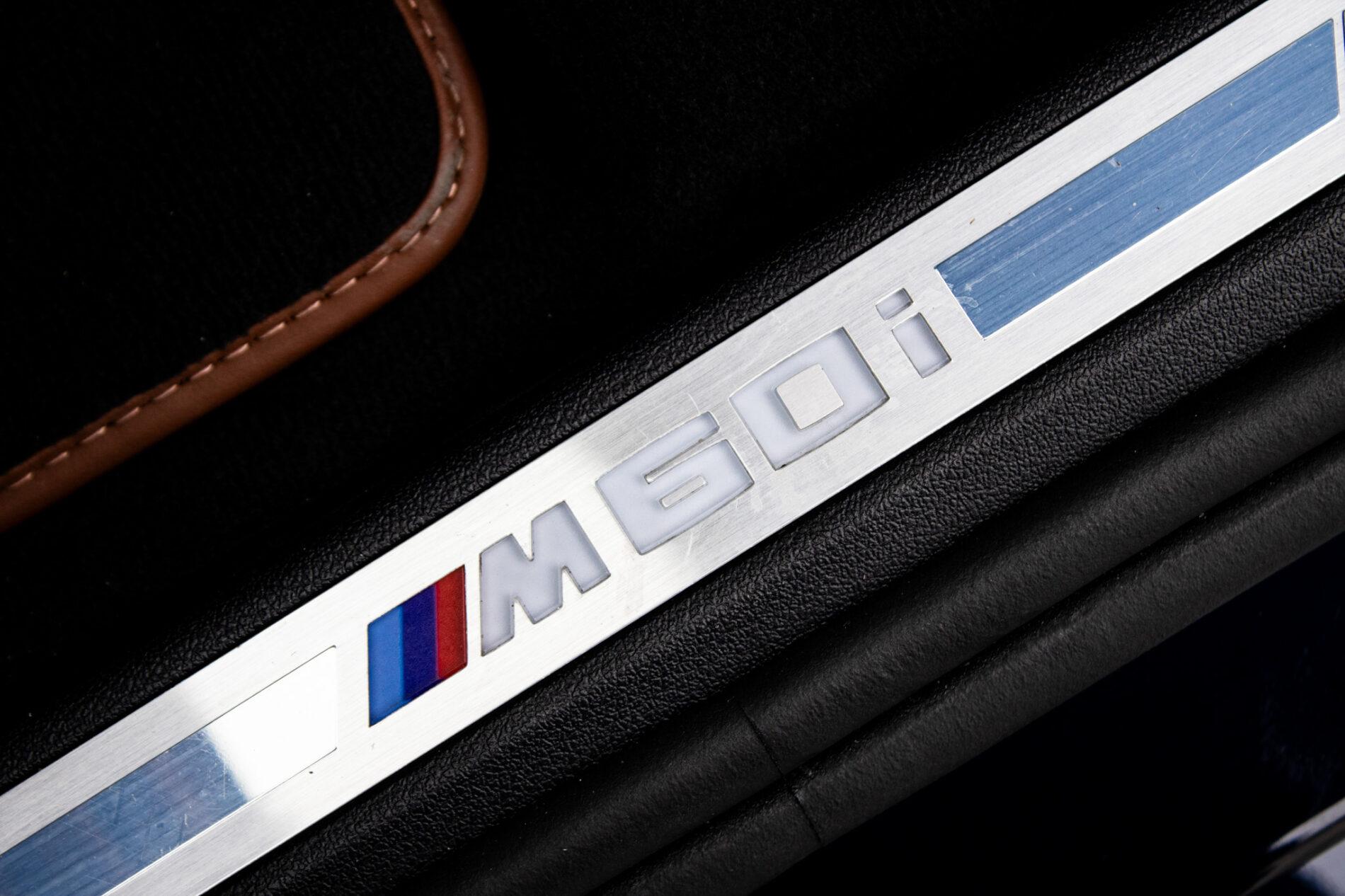 2024 BMW X7 M60i, modrá suv, 91 219 km