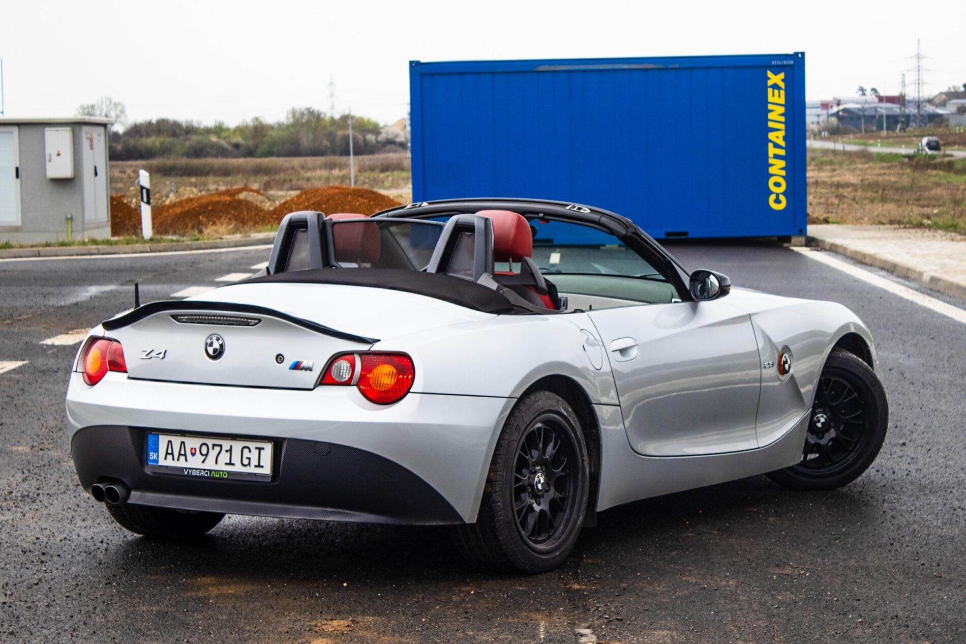 2003 BMW Z4, strieborná kabriolet, 158 040 km