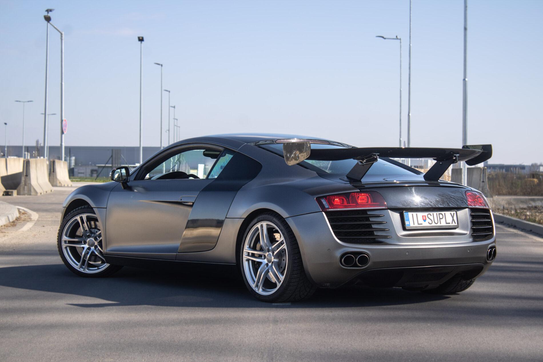 2007 AUDI R8, sivá kupé, 71 374 km