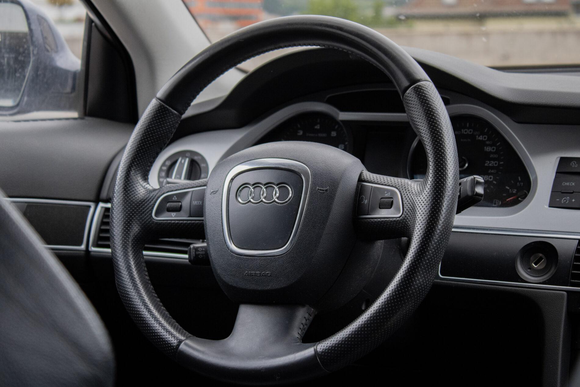 2011 AUDI A6, sivá kombi, 223 133 km
