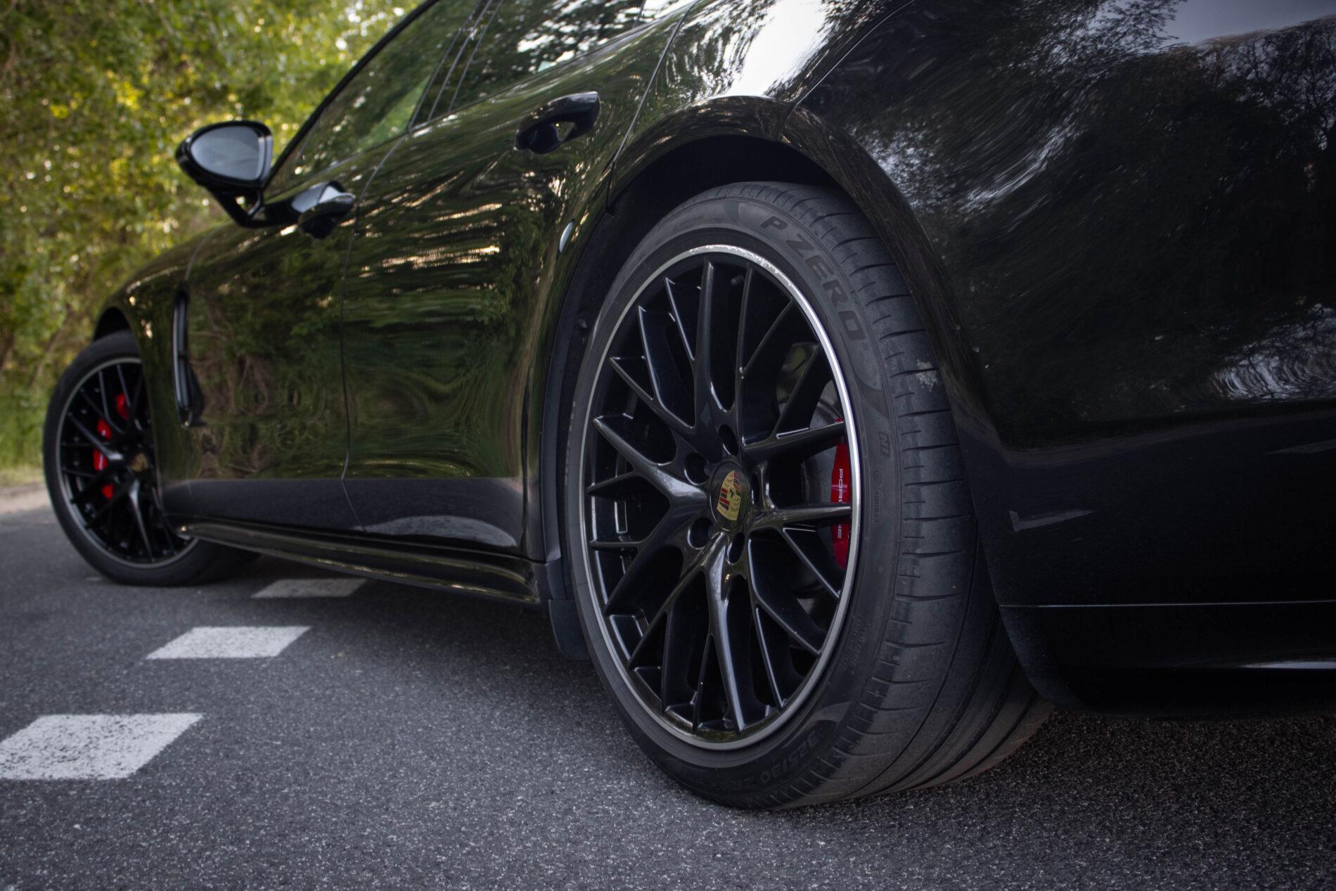 2019 Porsche Panamera GTS, čierna kombi, 81 950 km