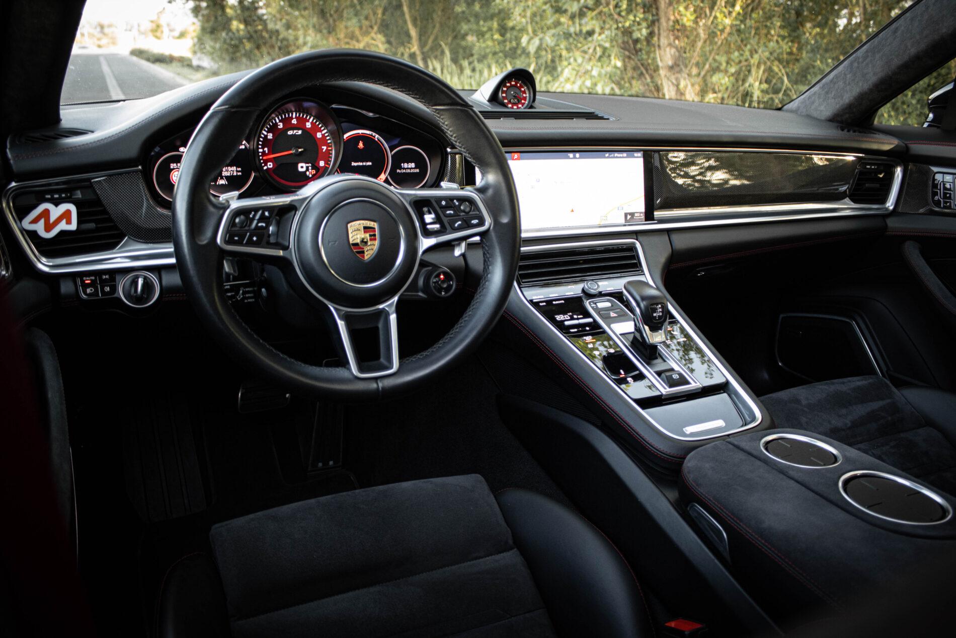 2019 Porsche Panamera GTS, čierna kombi, 81 950 km