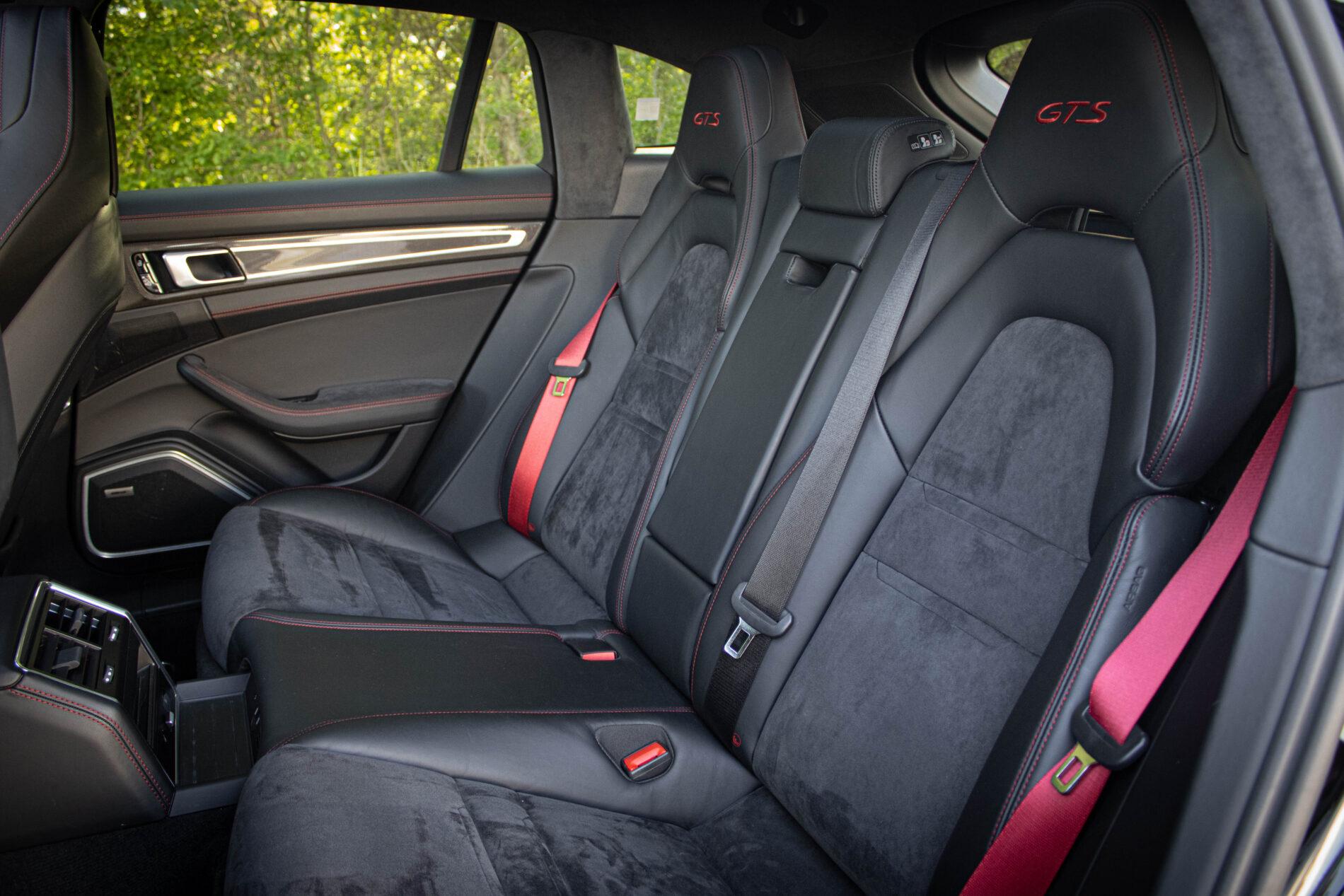2019 Porsche Panamera GTS, čierna kombi, 81 950 km