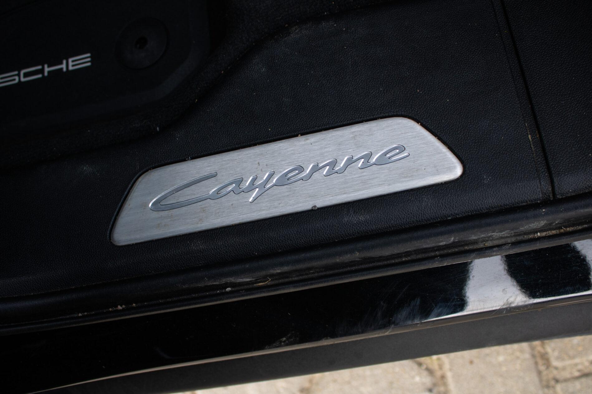 2023 Porsche Cayenne S, čierna suv, 37 493 km