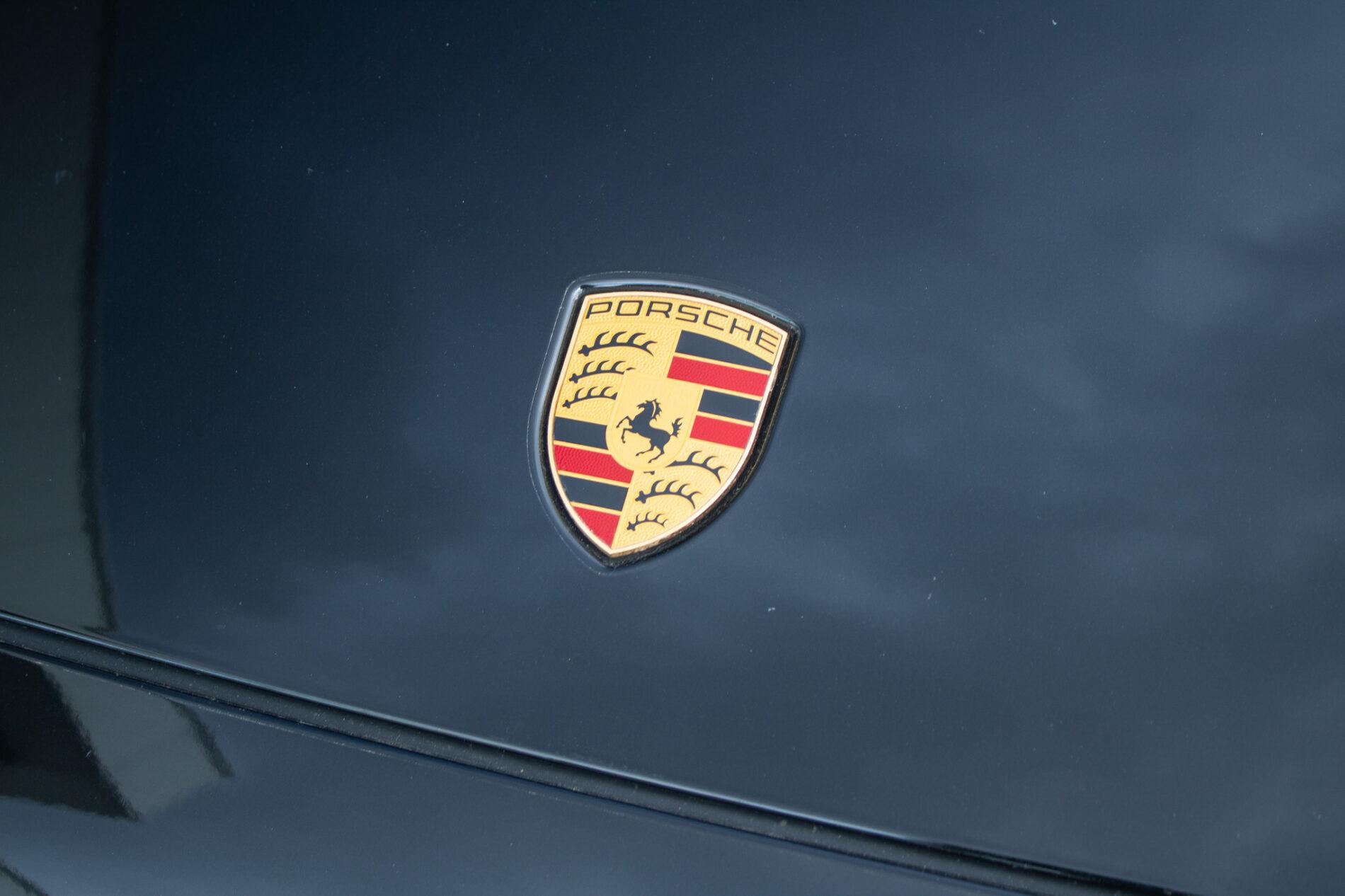 2023 Porsche Cayenne S, čierna suv, 37 493 km