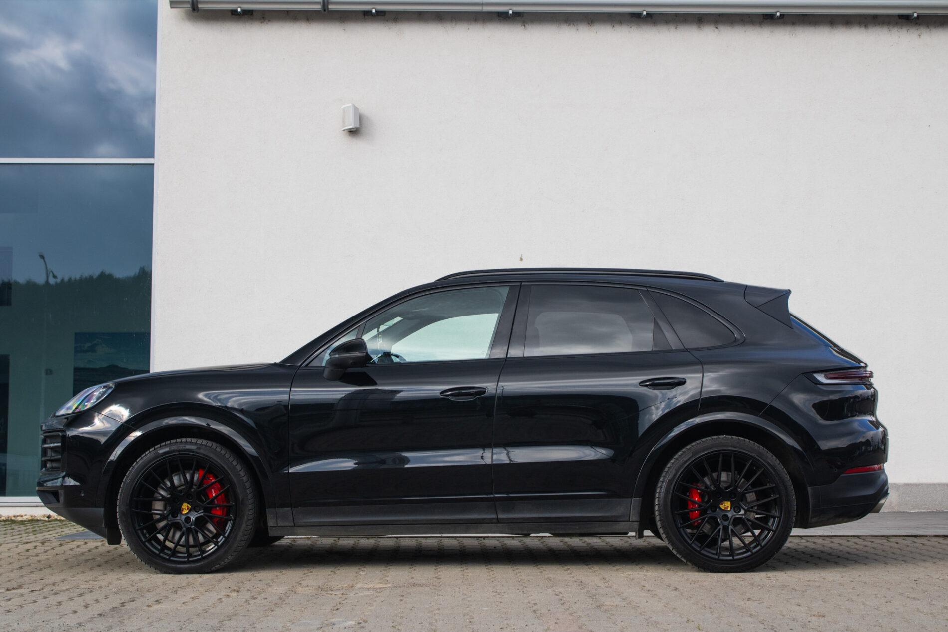 2023 Porsche Cayenne S, čierna suv, 37 493 km