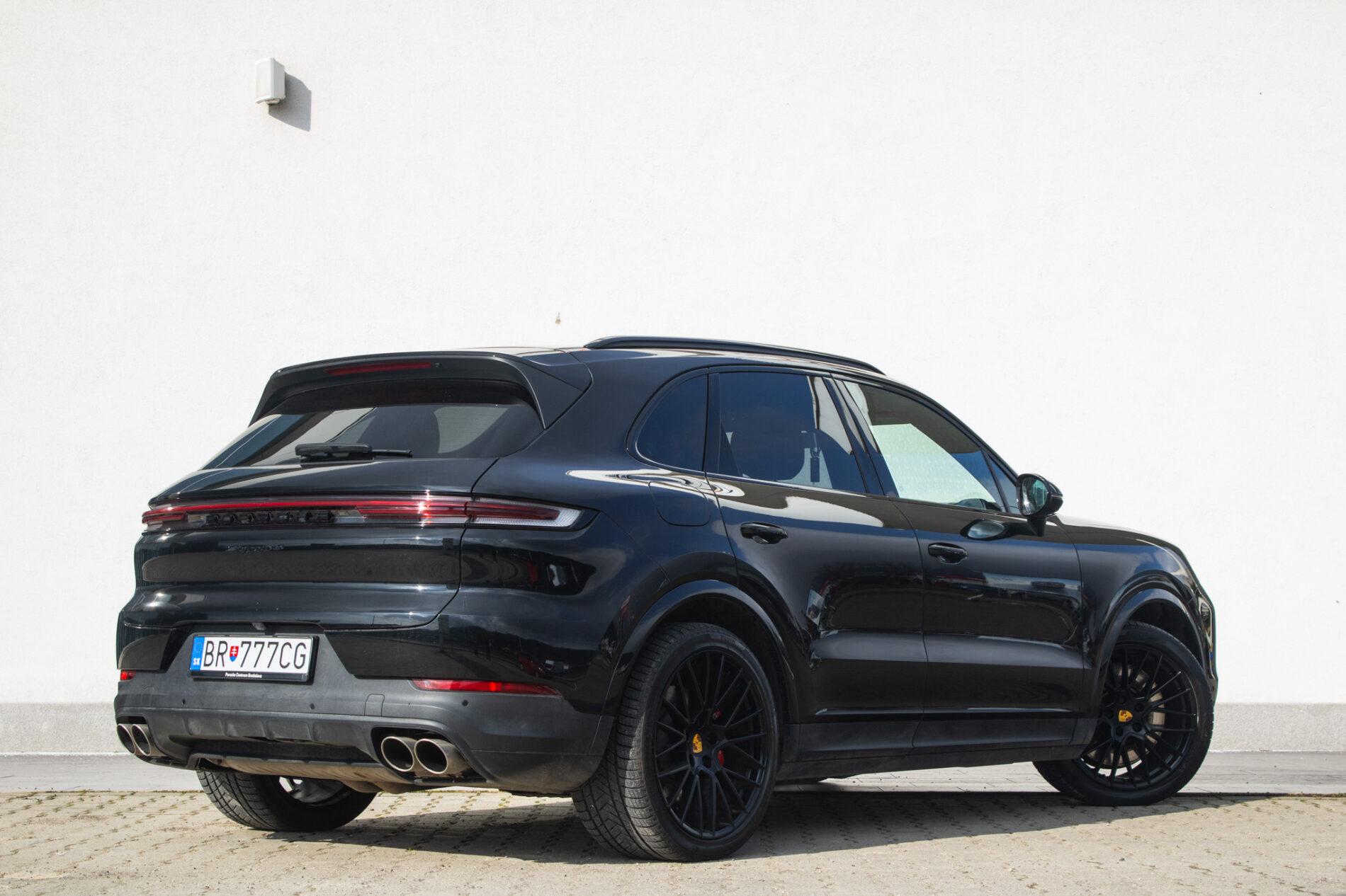 2023 Porsche Cayenne S, čierna suv, 37 493 km