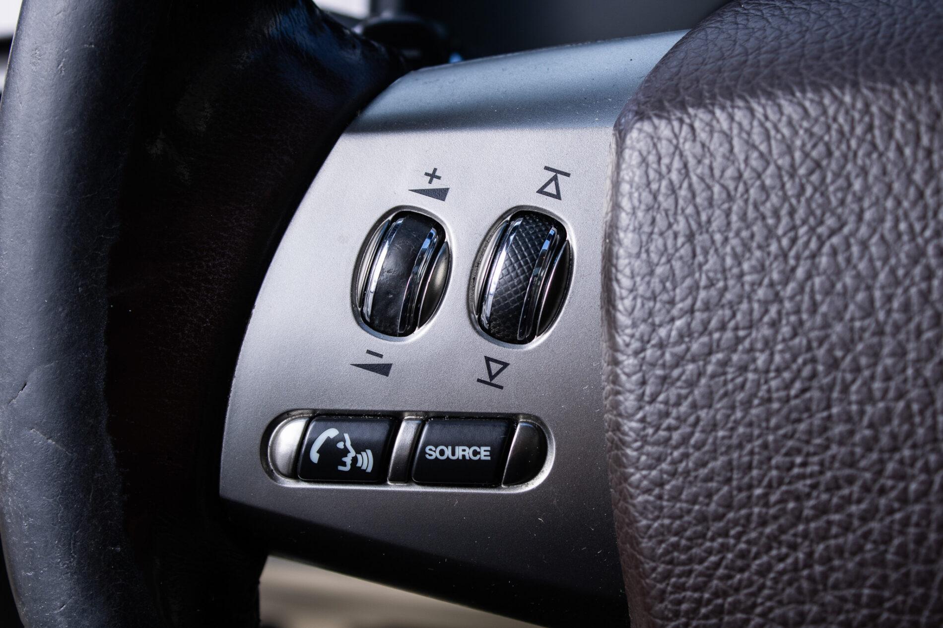 2008 Jaguar XF, zlatá sedan, 288 669 km