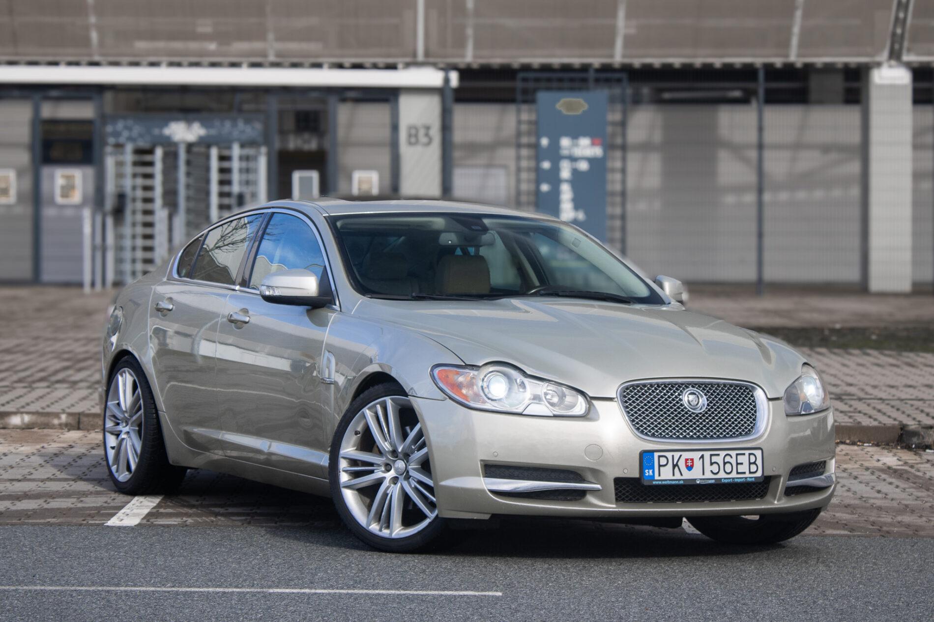 2008 Jaguar XF, zlatá sedan, 288 669 km