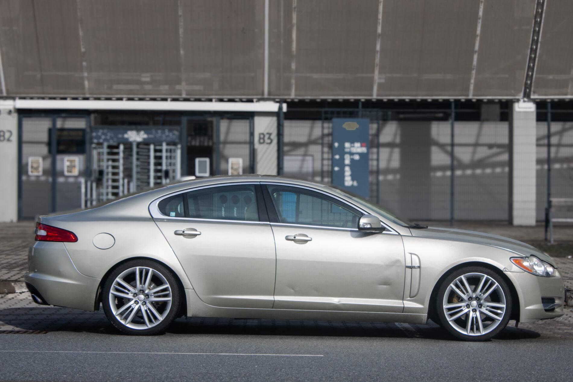 2008 Jaguar XF, zlatá sedan, 288 669 km