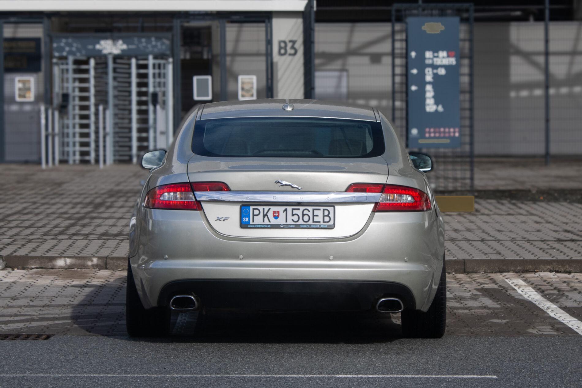 2008 Jaguar XF, zlatá sedan, 288 669 km