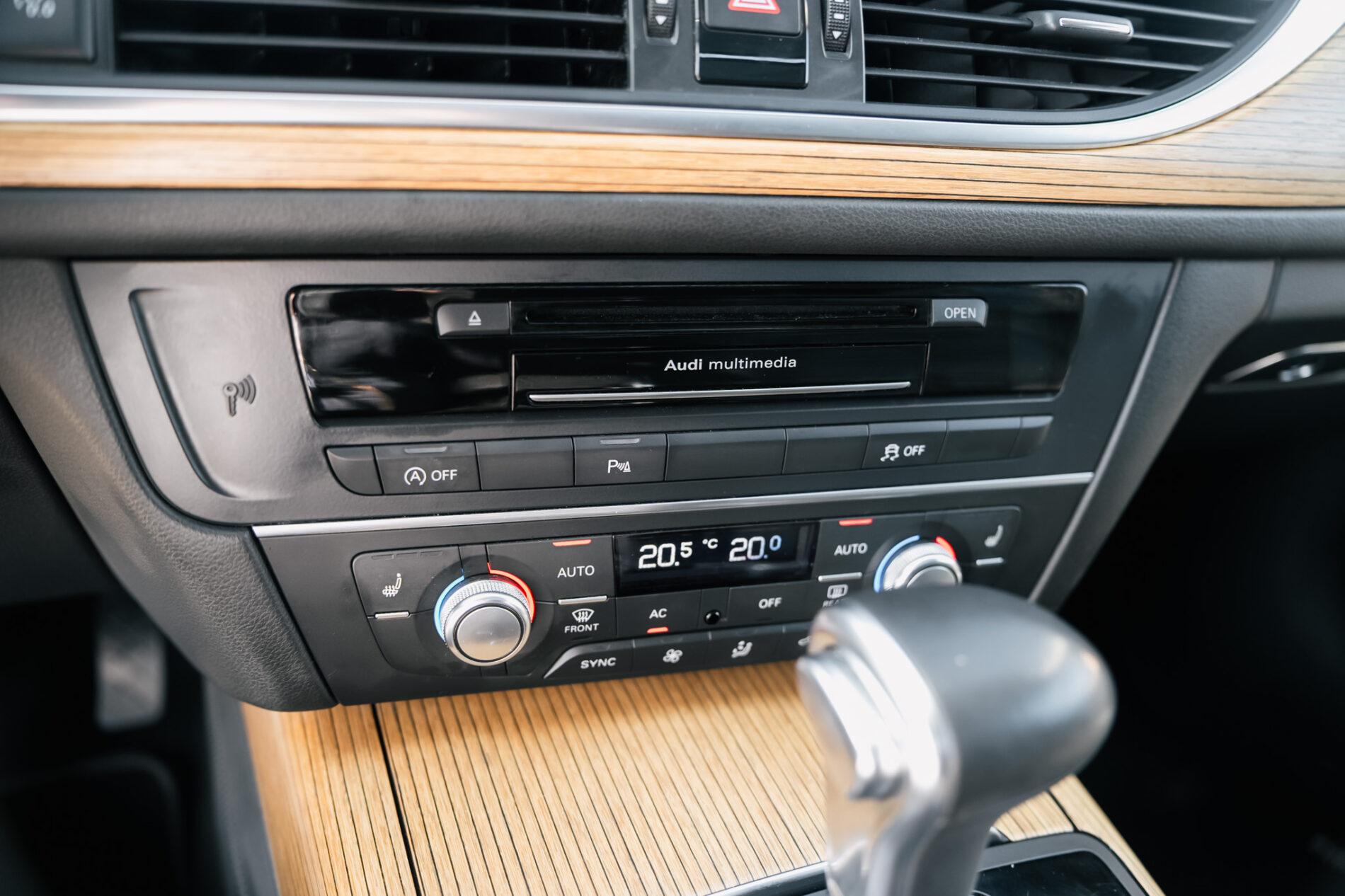 2012 AUDI A6, hnedá kombi, 242 101 km