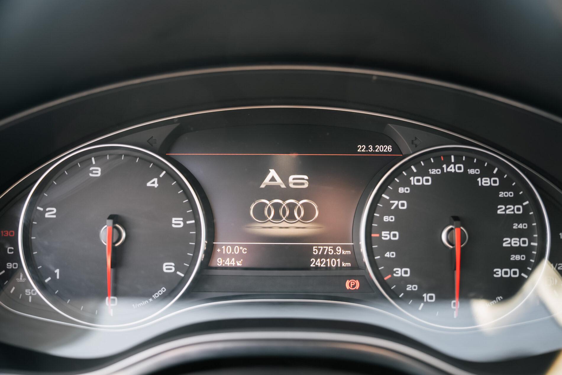 2012 AUDI A6, hnedá kombi, 242 101 km