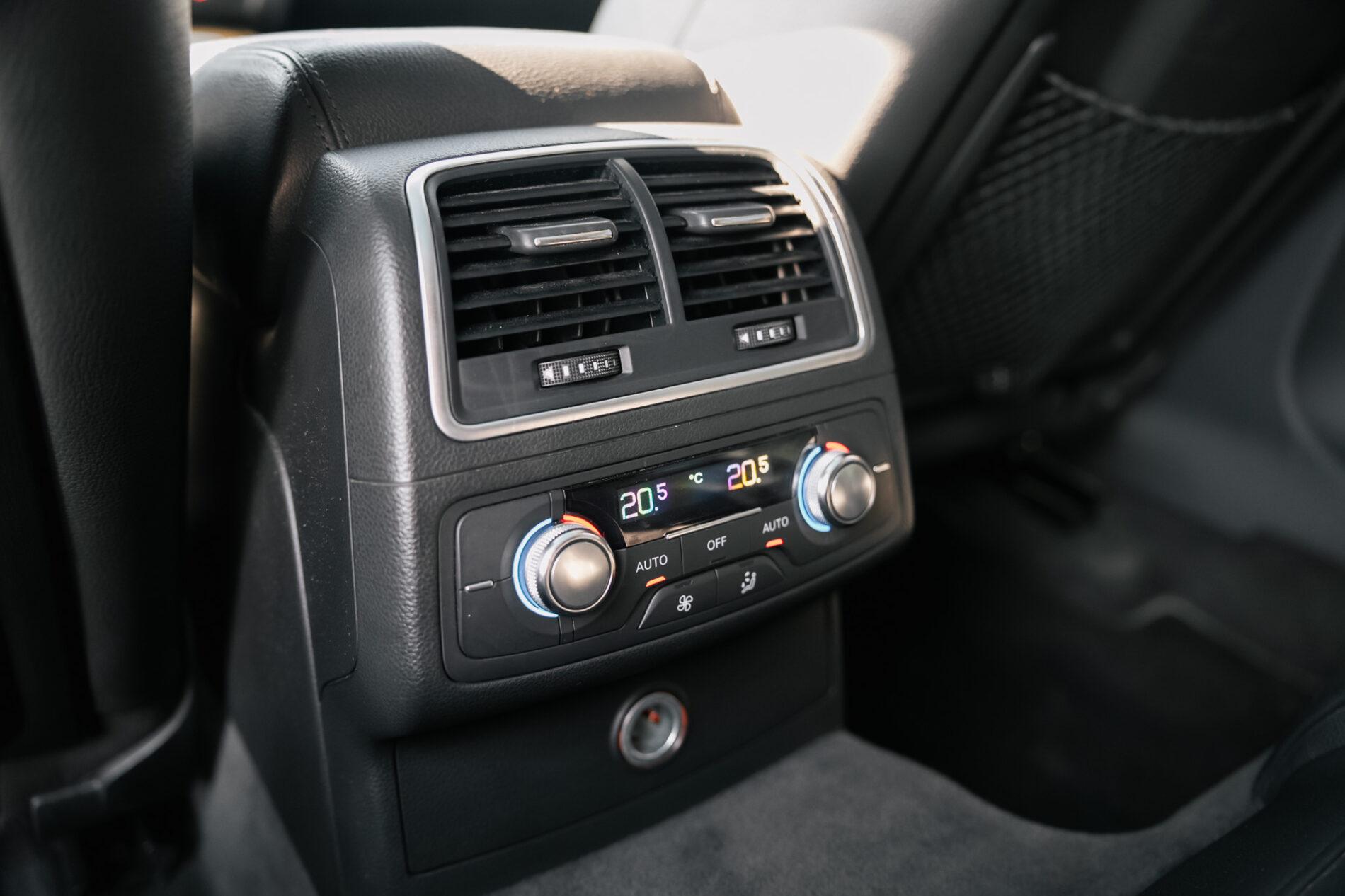 2012 AUDI A6, hnedá kombi, 242 101 km