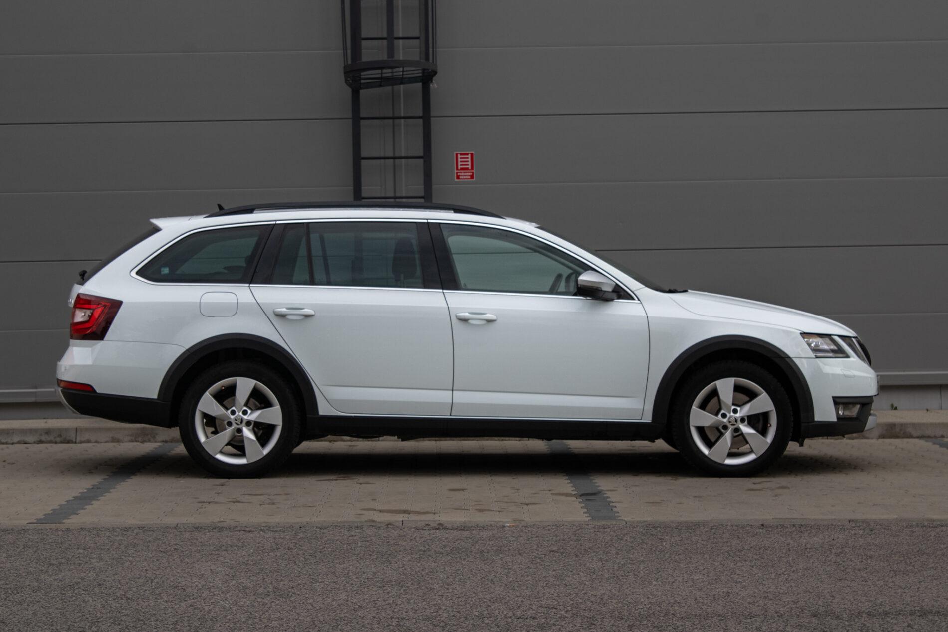 2018 Skoda Octavia RS, biela kombi, 195 000 km