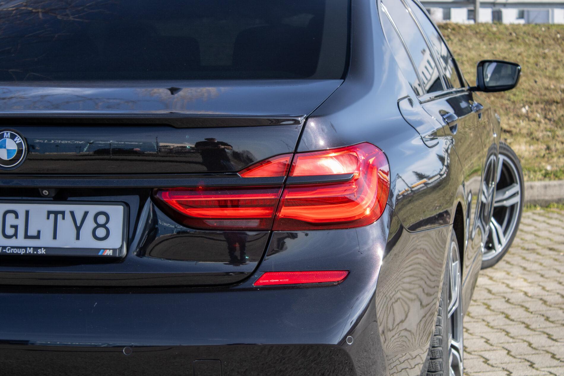 2017 BMW 740d, čierna sedan, 137 000 km