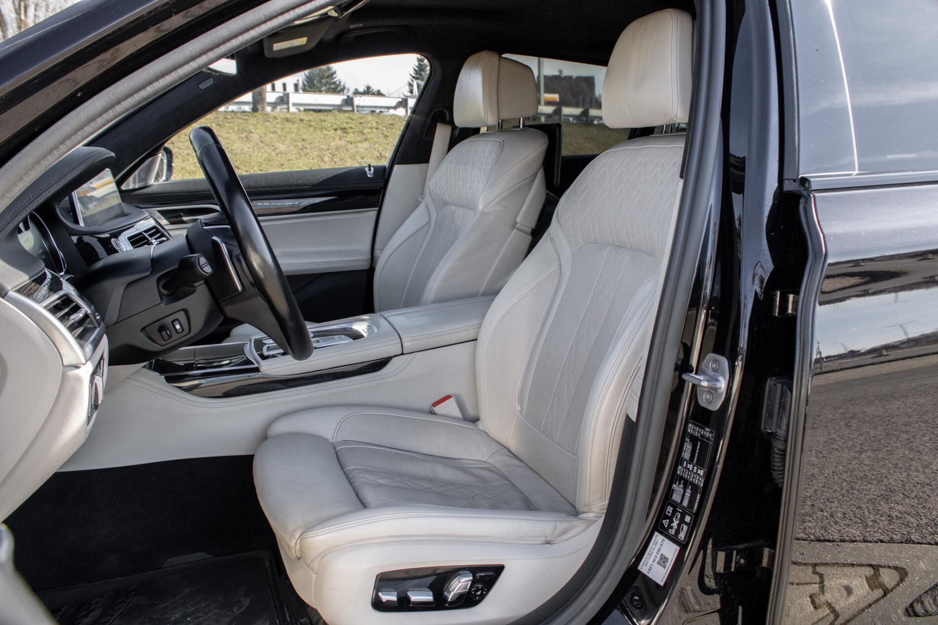 2017 BMW 740d, čierna sedan, 137 000 km