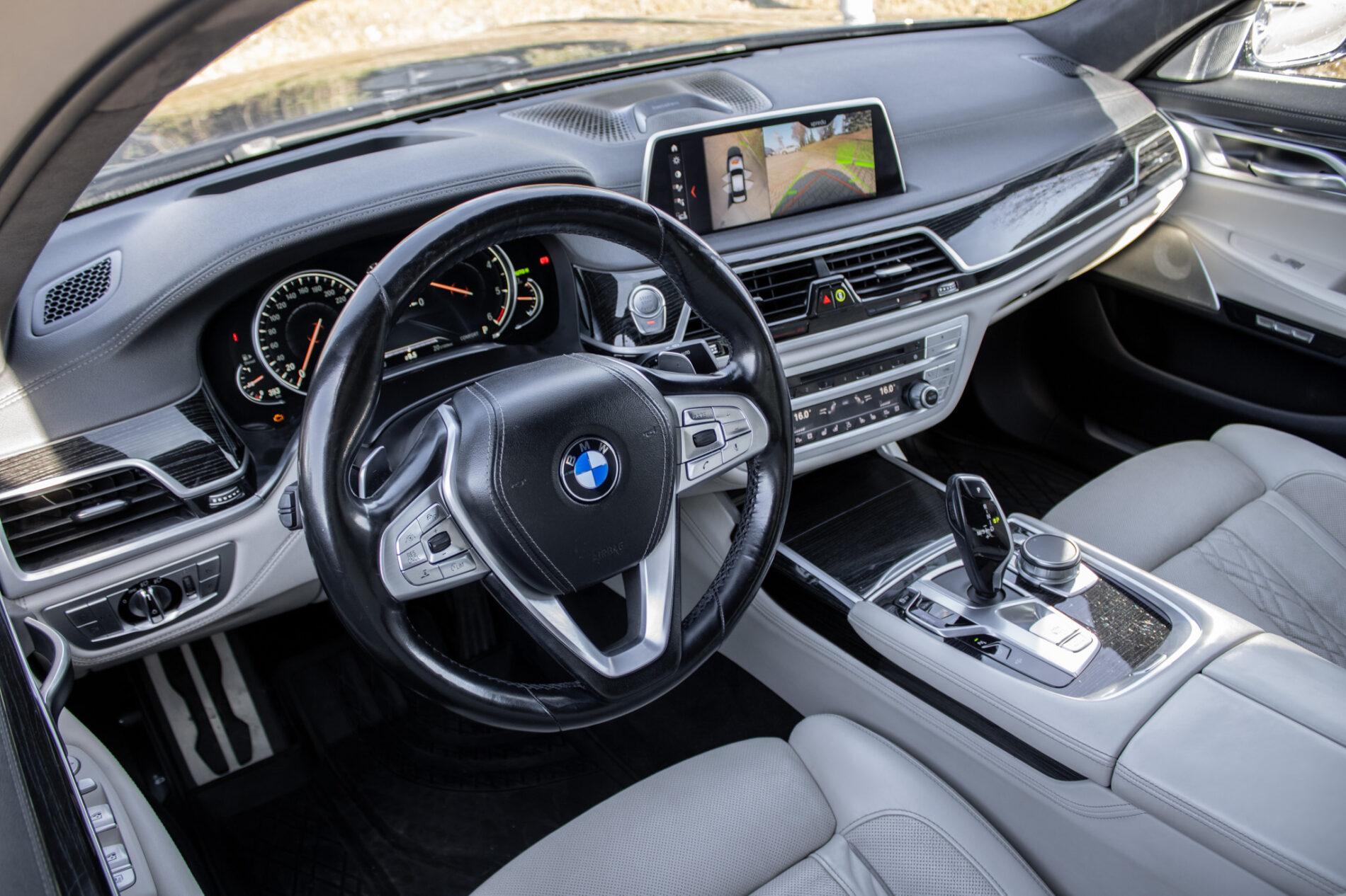 2017 BMW 740d, čierna sedan, 137 000 km
