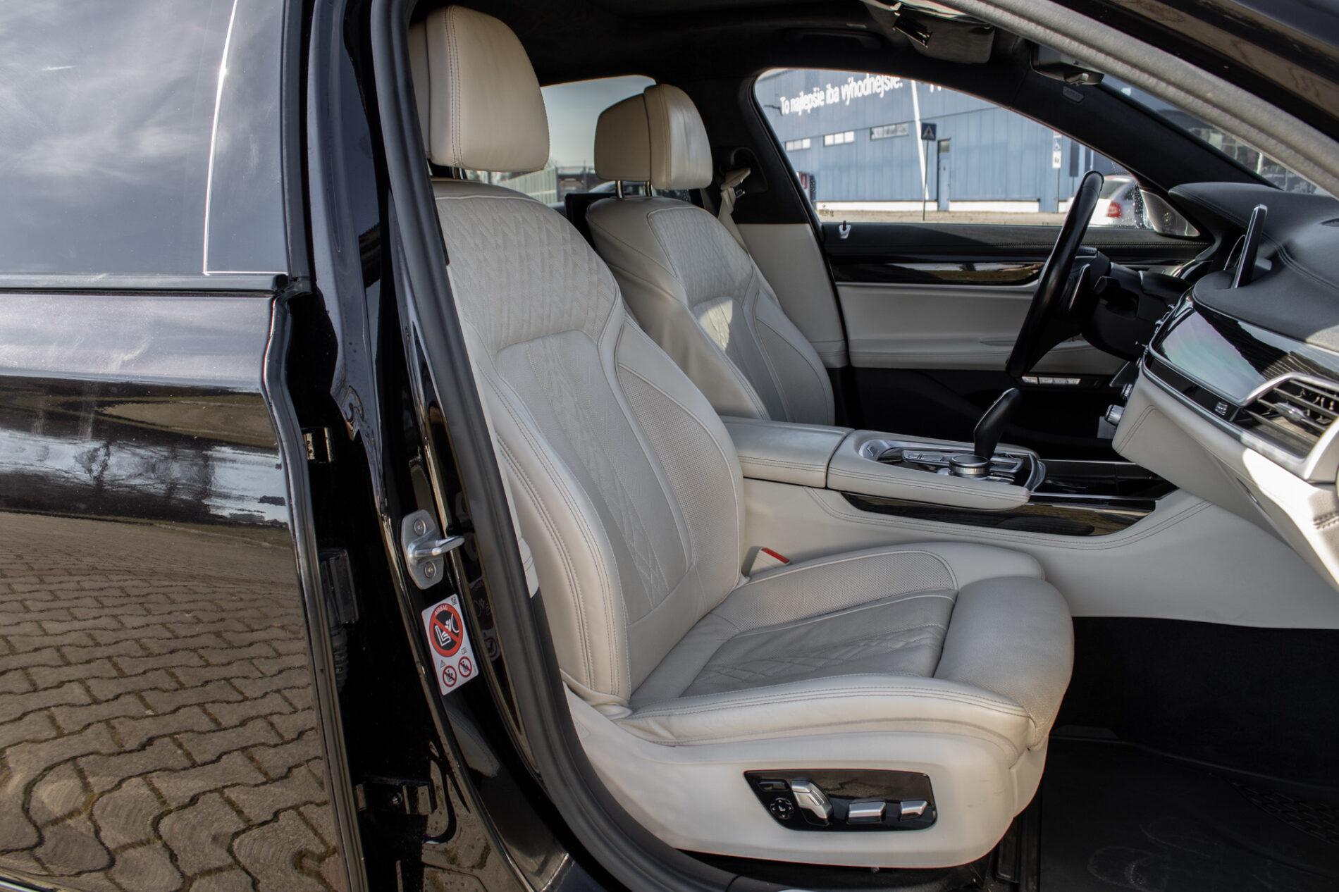 2017 BMW 740d, čierna sedan, 137 000 km
