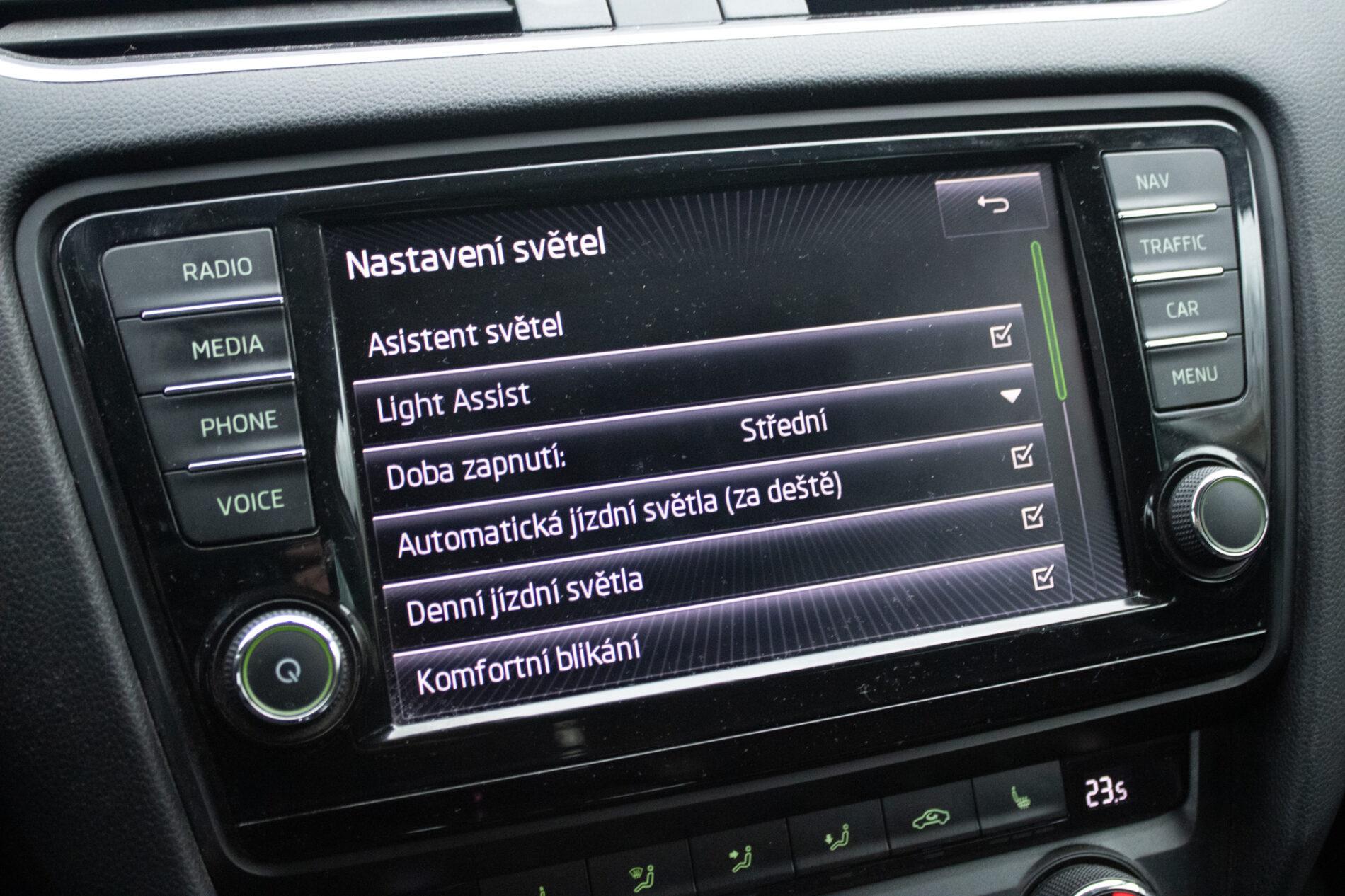 2015 Skoda Octavia RS, hnedá kombi, 205 479 km