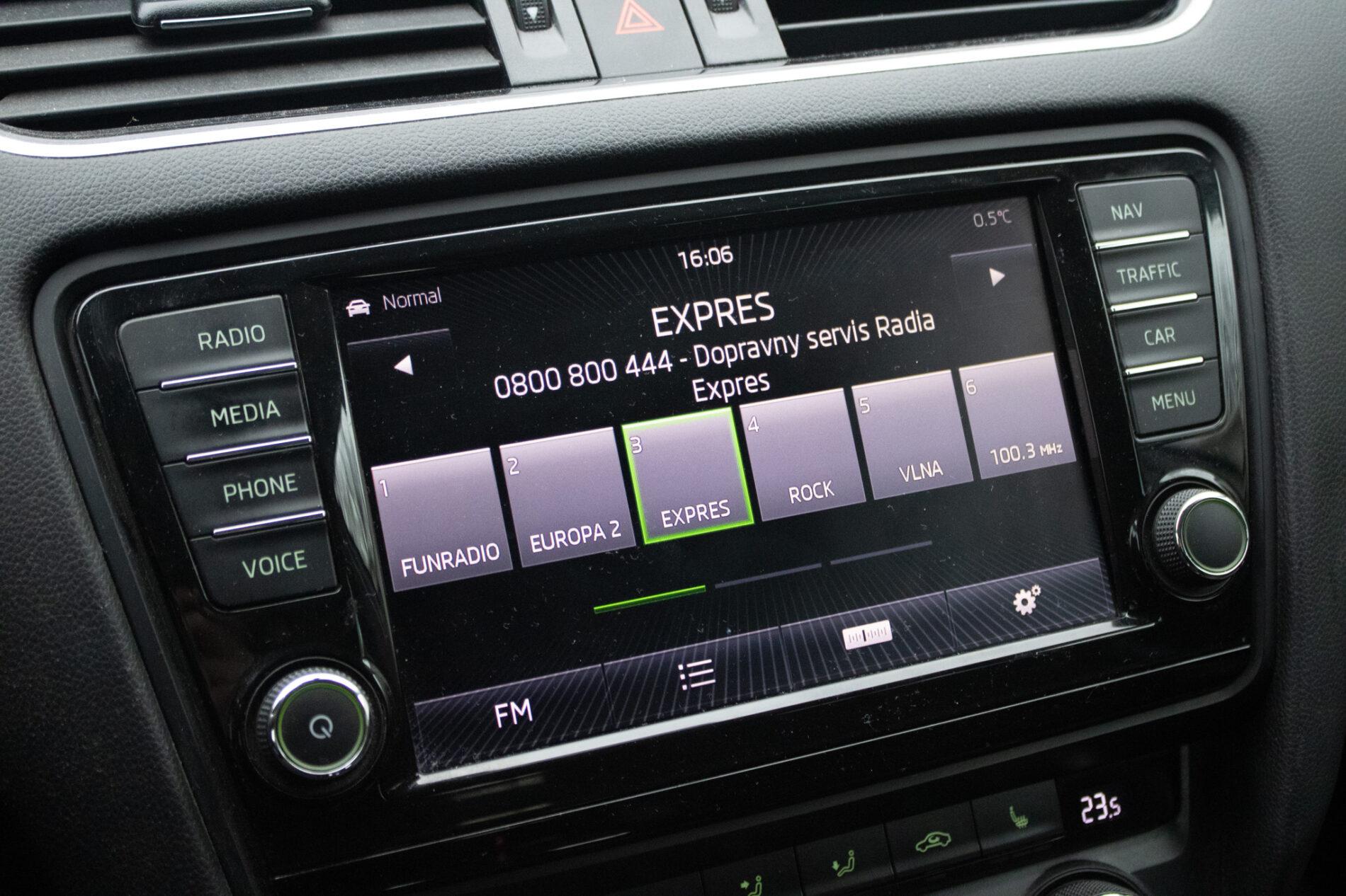 2015 Skoda Octavia RS, hnedá kombi, 205 479 km