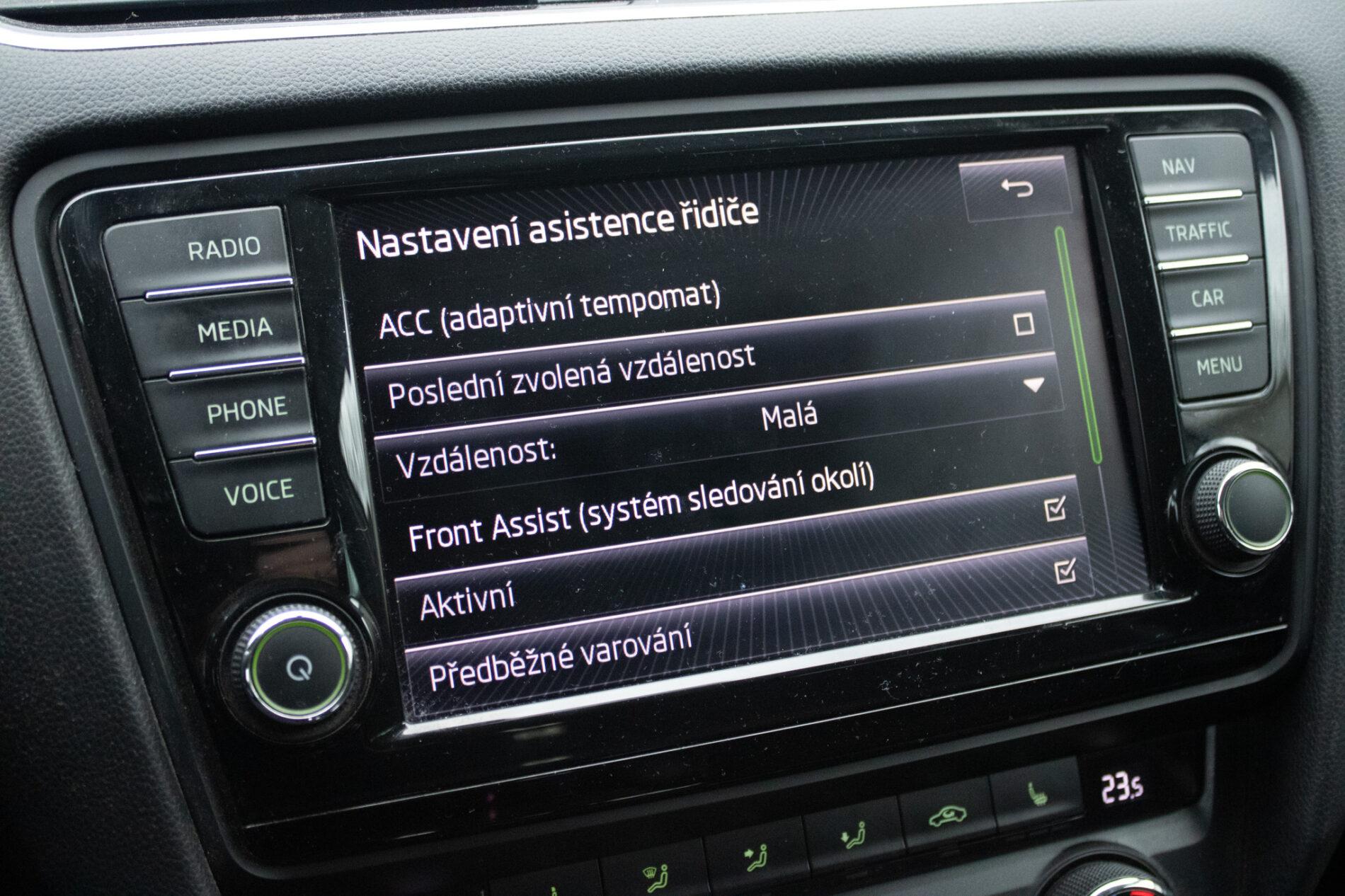 2015 Skoda Octavia RS, hnedá kombi, 205 479 km