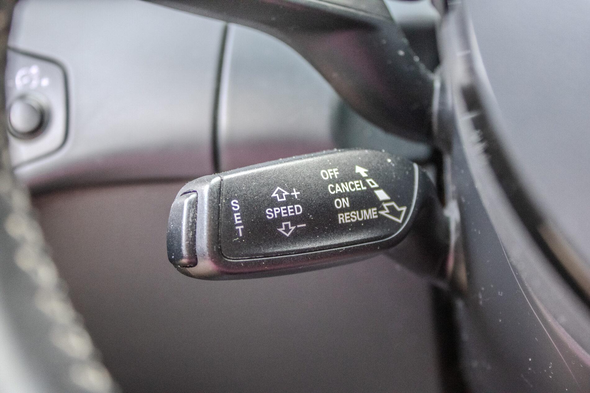 2012 AUDI A4, hnedá kombi, 223 486 km