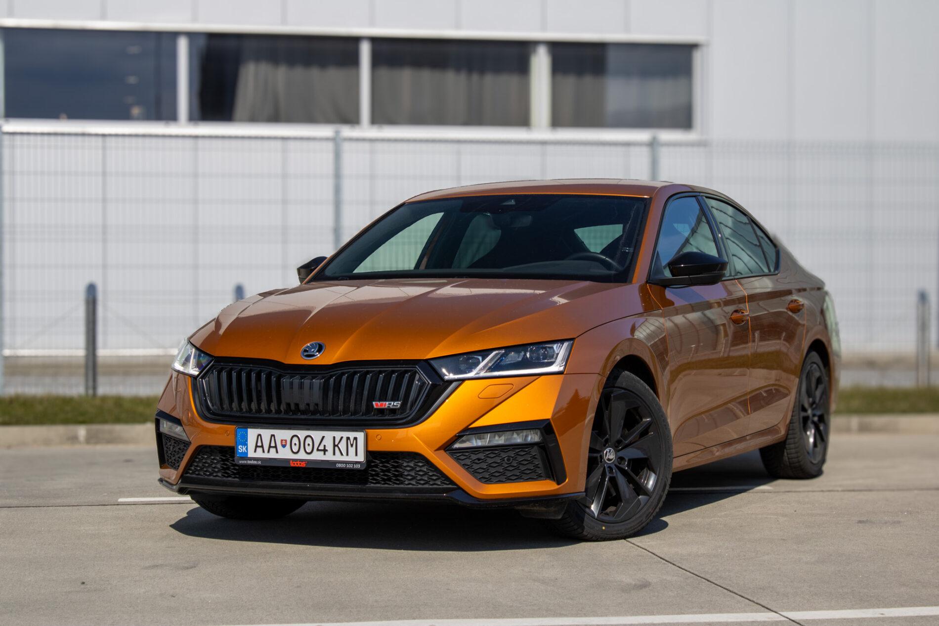 2024 Skoda Octavia RS, oranžová sedan, 18 411 km