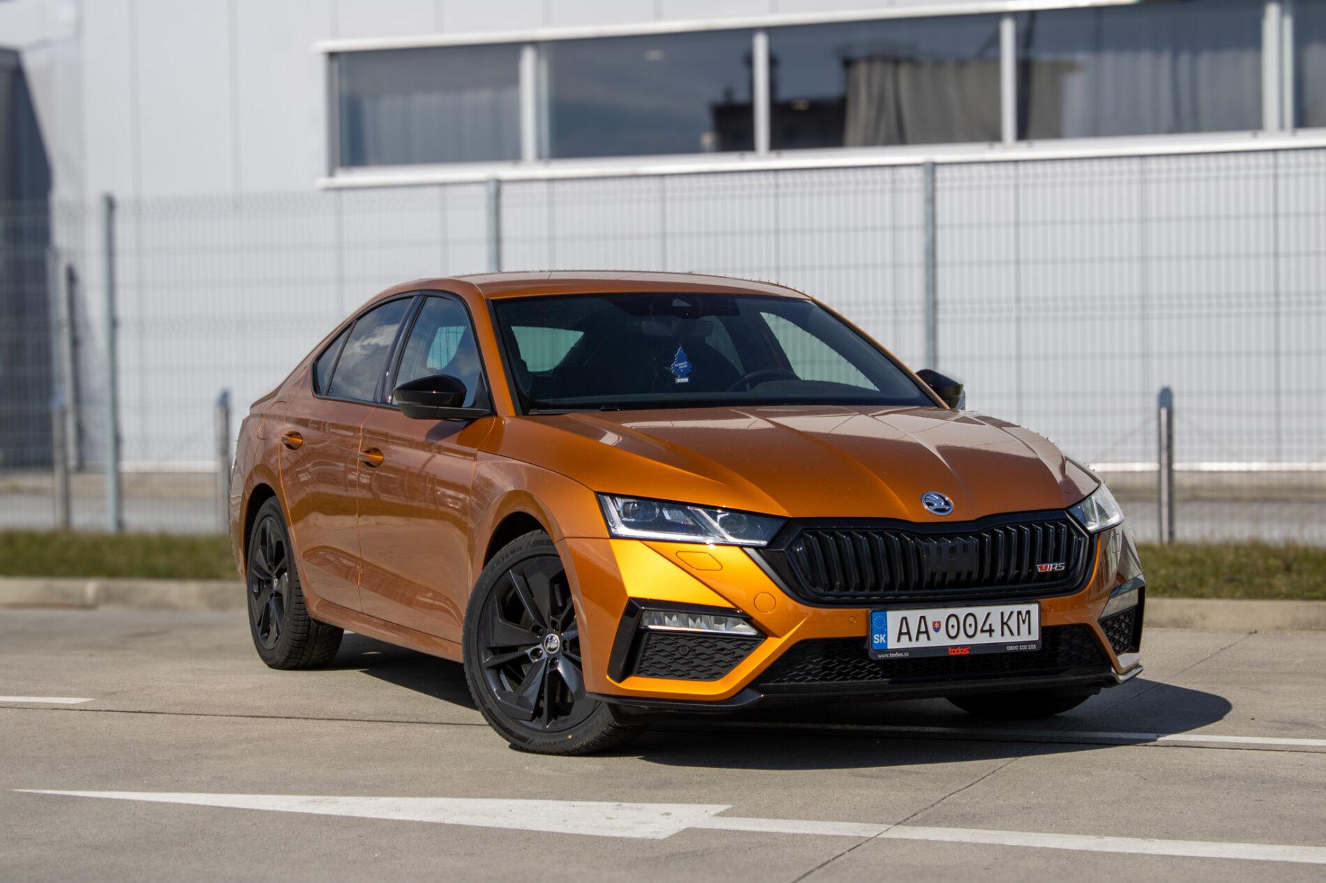 2024 Skoda Octavia RS, oranžová sedan, 18 411 km