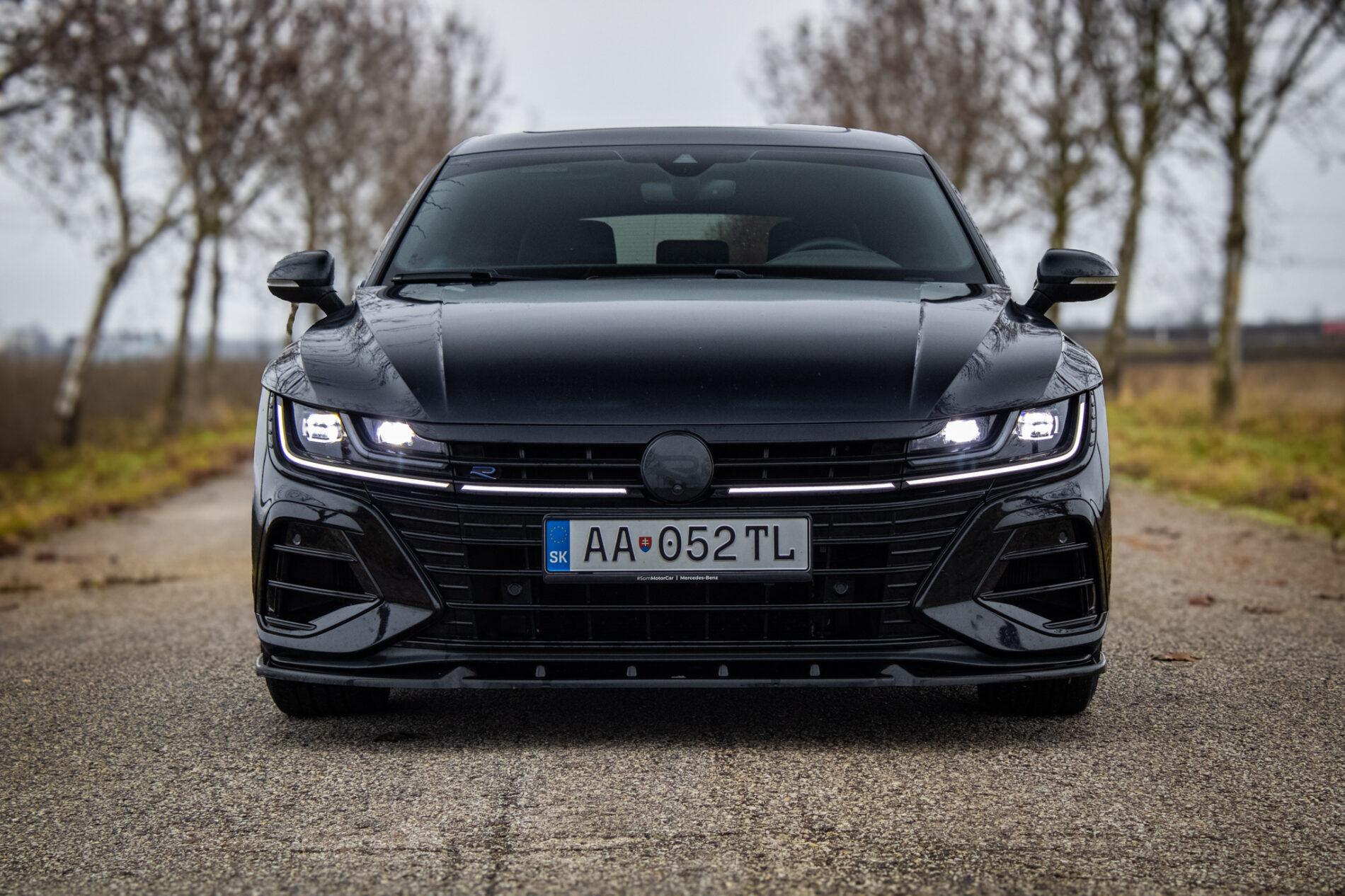 2022 Volkswagen Arteon R, čierna kombi, 40 950 km