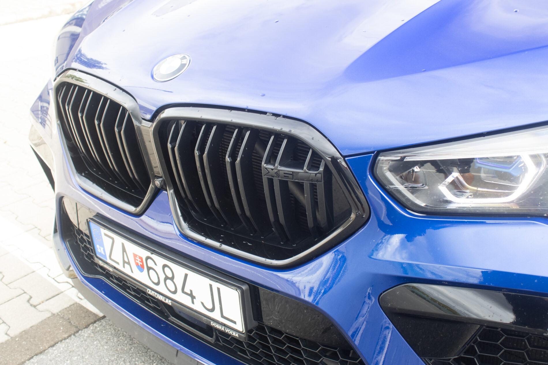 2021 BMW X6 M, modrá suv, 58 721 km