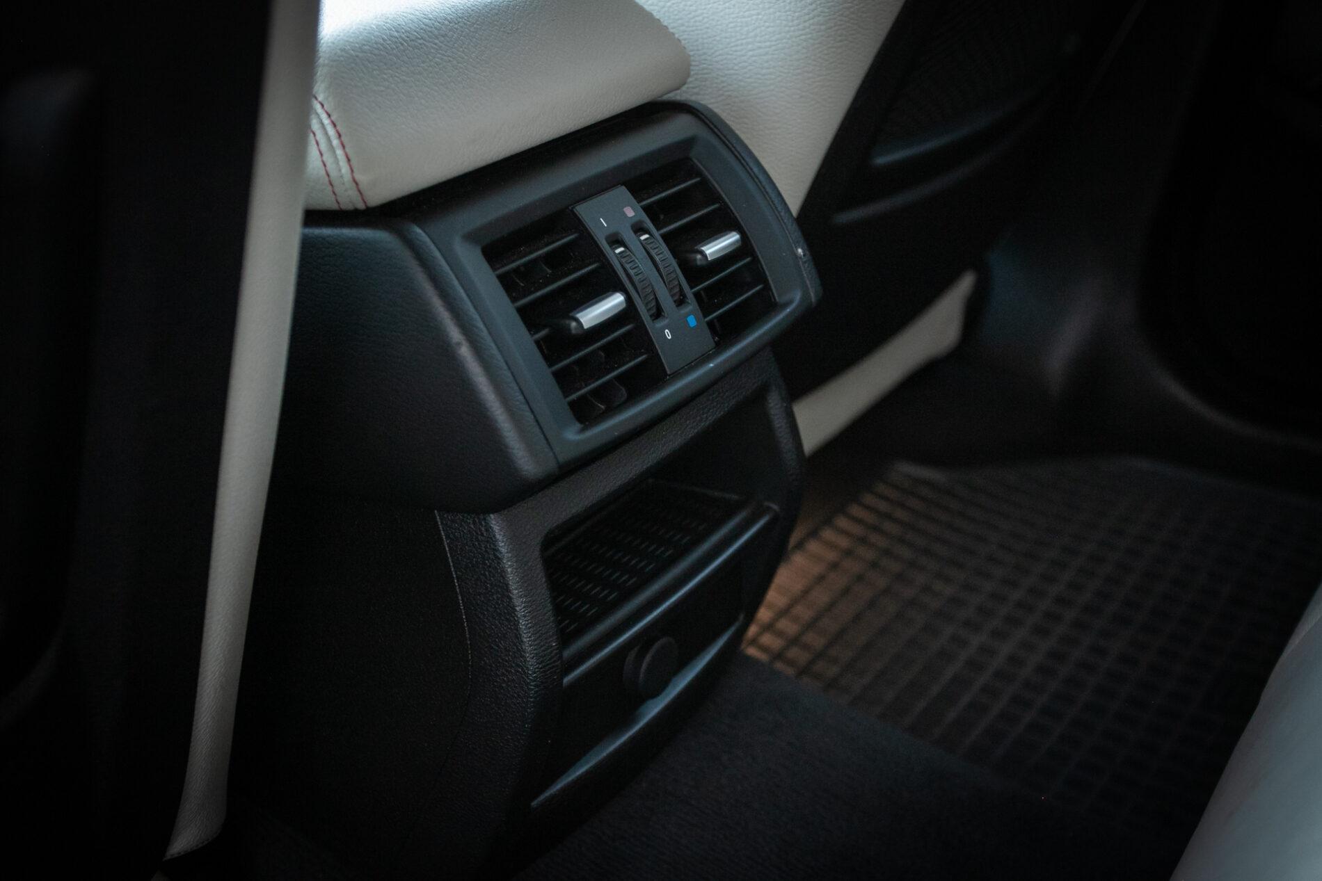 2015 BMW X3 35d, čierna suv, 100 501 km