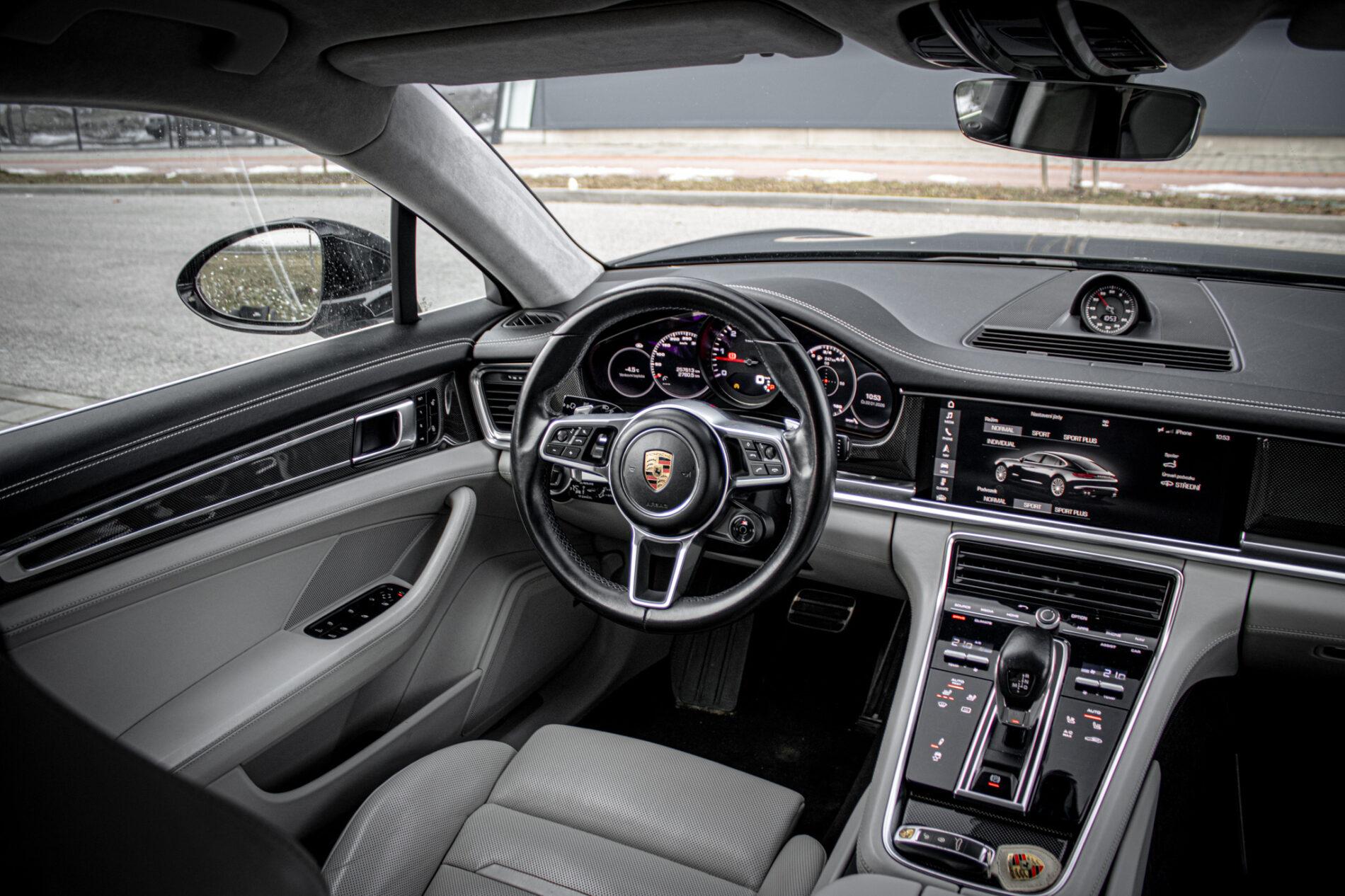2016 Porsche Panamera 4S Diesel, čierna, 257 613 km