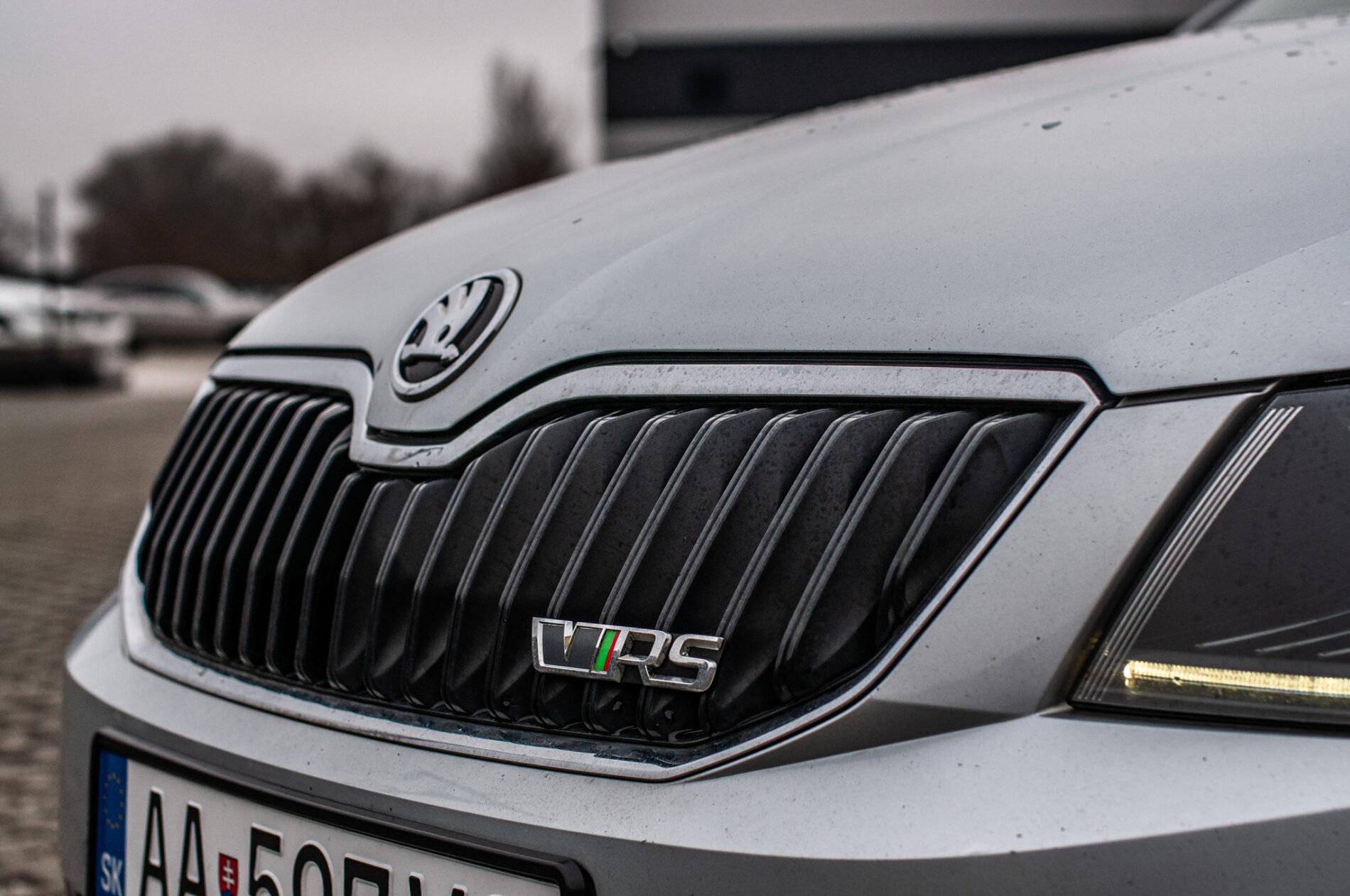 2015 Skoda Octavia RS, strieborná kombi, 240 701 km