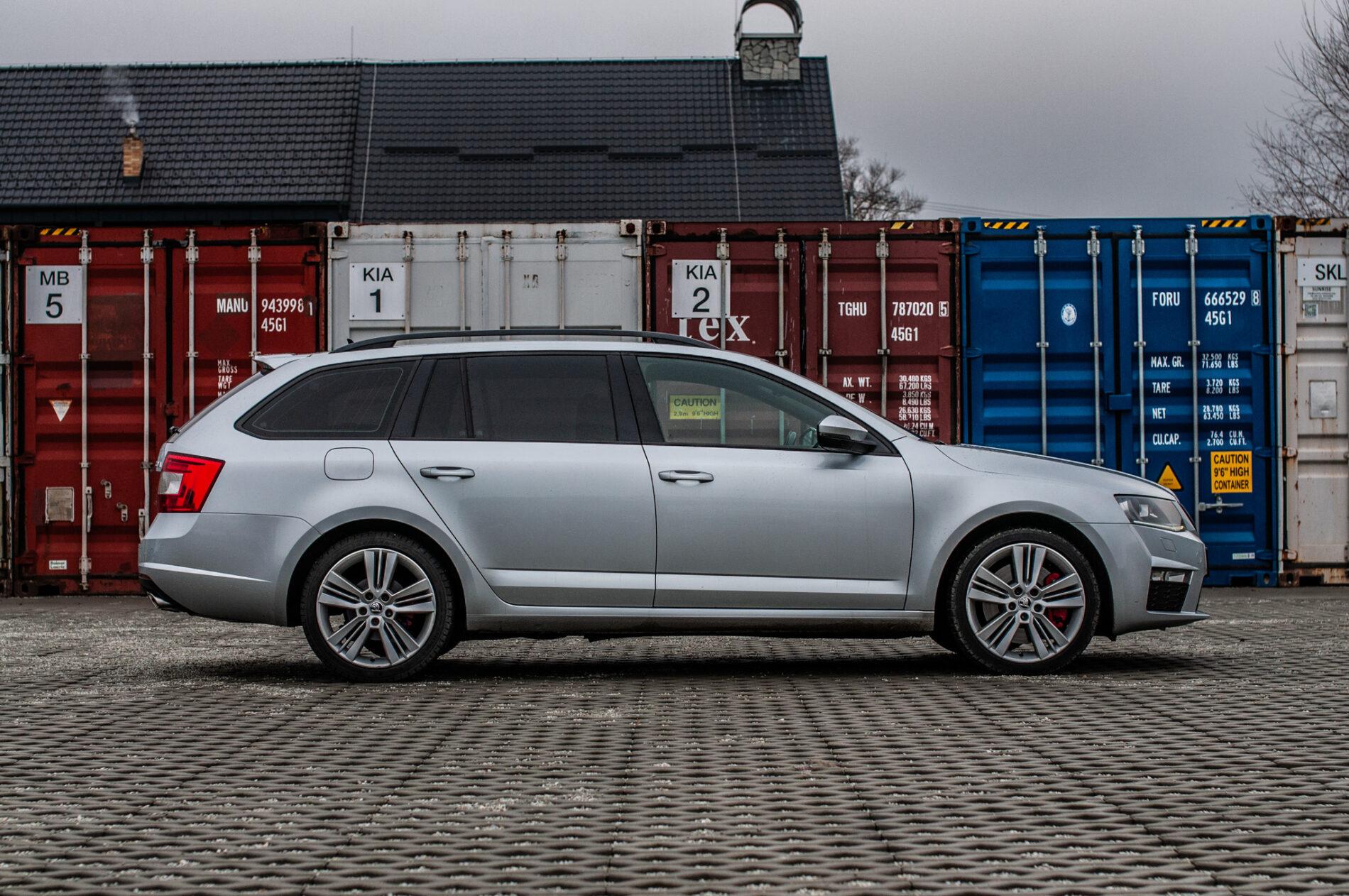 2015 Skoda Octavia RS, strieborná kombi, 240 701 km
