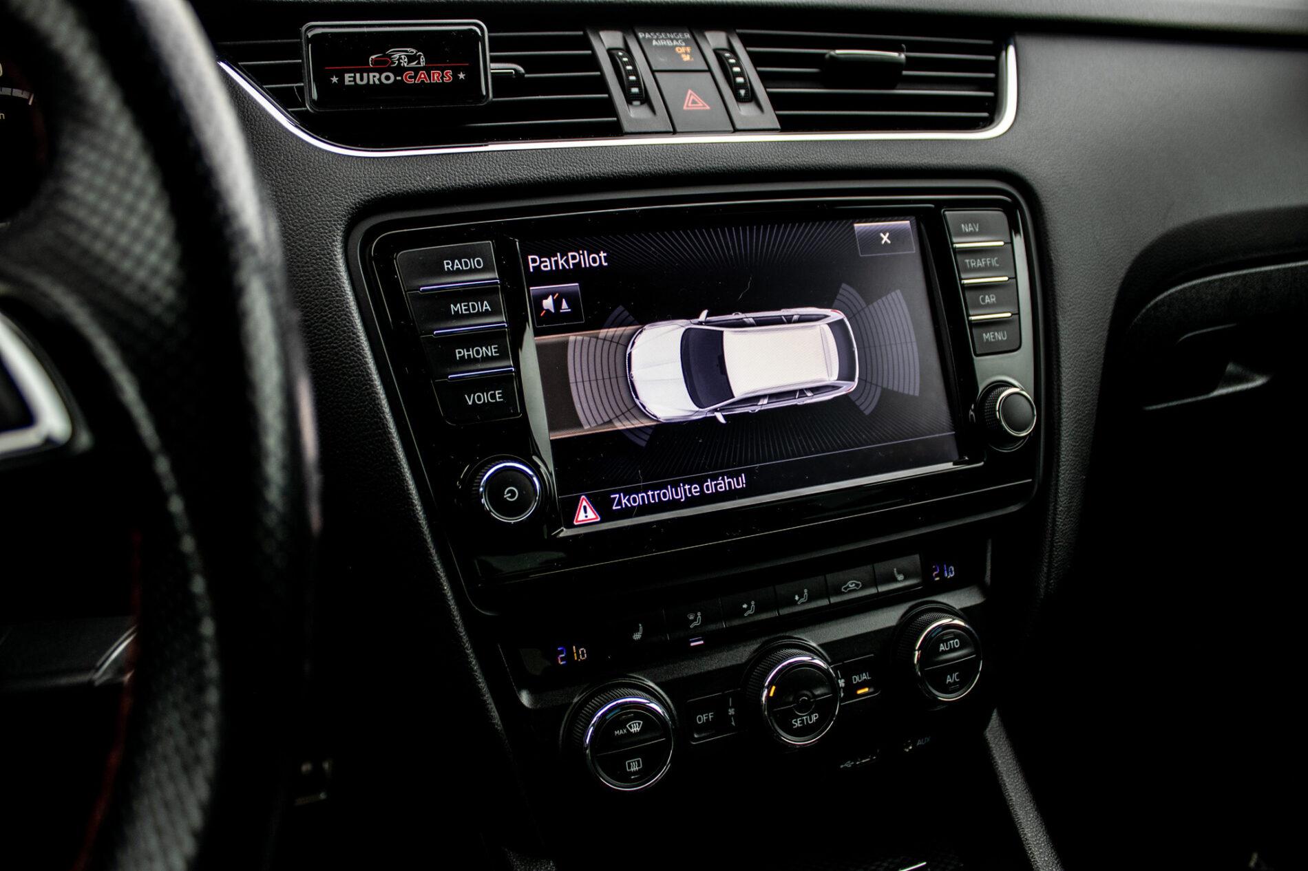 2015 Skoda Octavia RS, strieborná kombi, 240 701 km